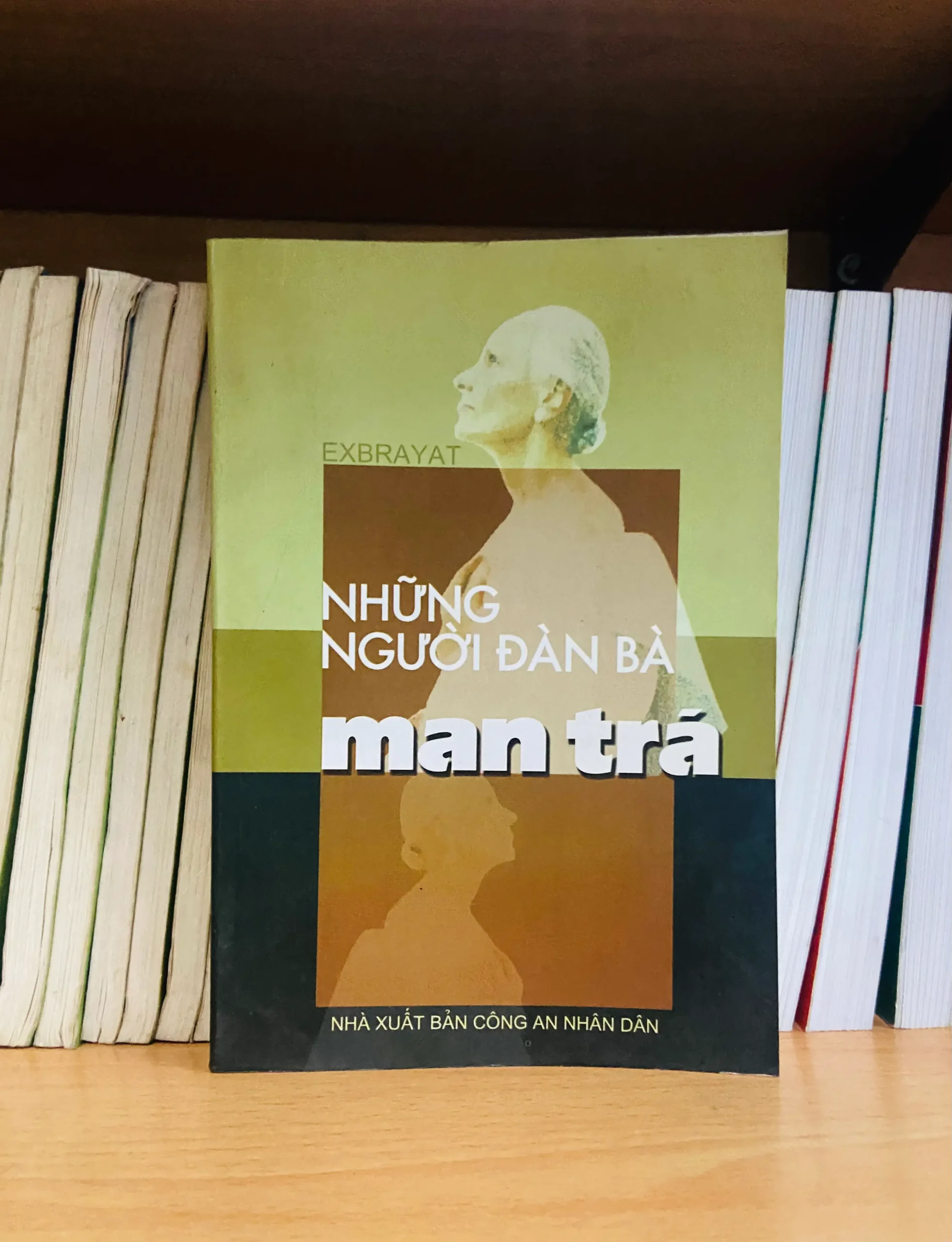 Những người đàn bà man trá - Exbrayat - Văn học VAVOD1O3N8-7