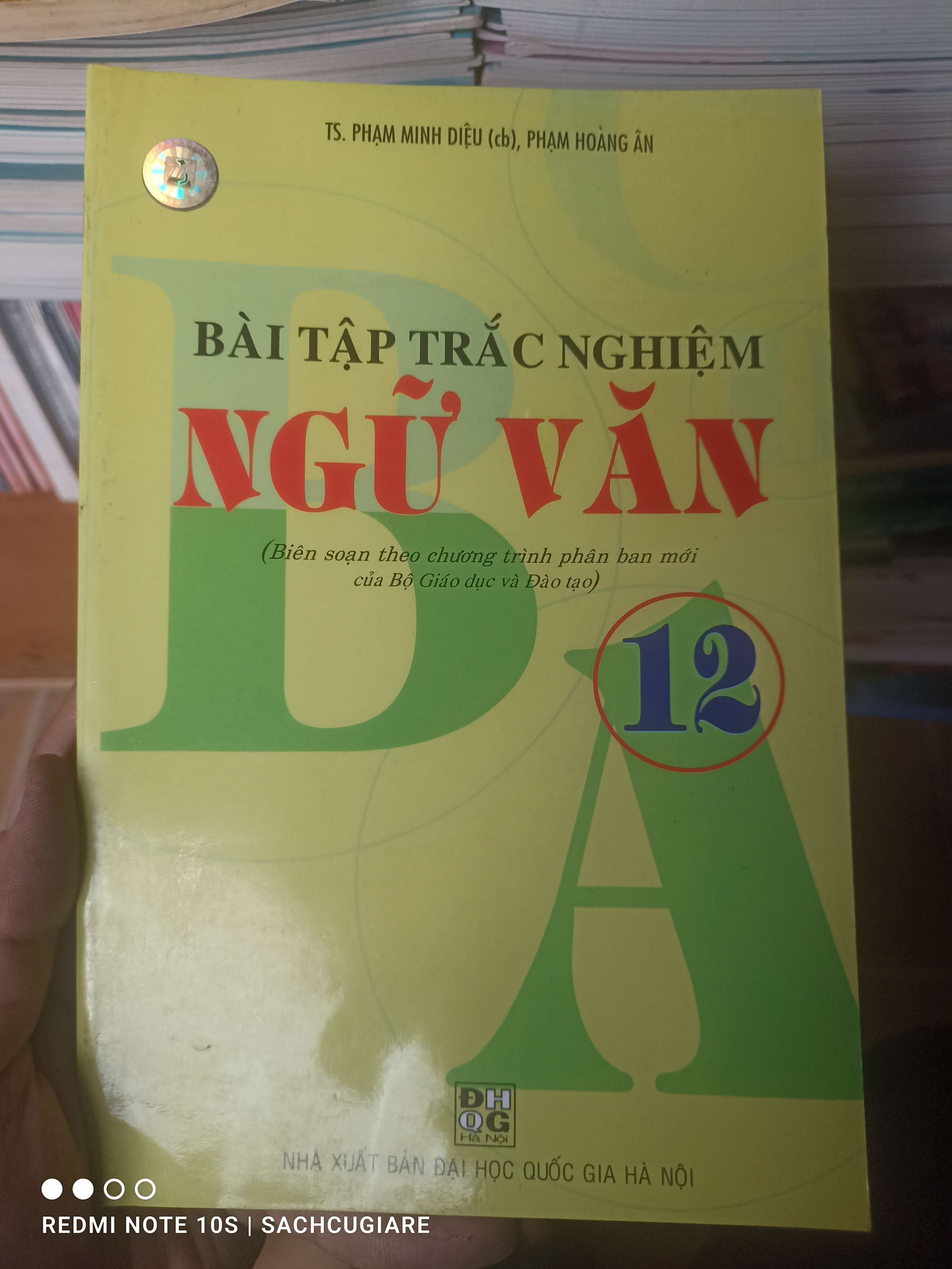 Bài Tập Trắc Nghiệm Ngữ Văn 12 - Phạm Minh Diệu, Phạm Hoàng Ân 2008 VAVO-AK2ST1