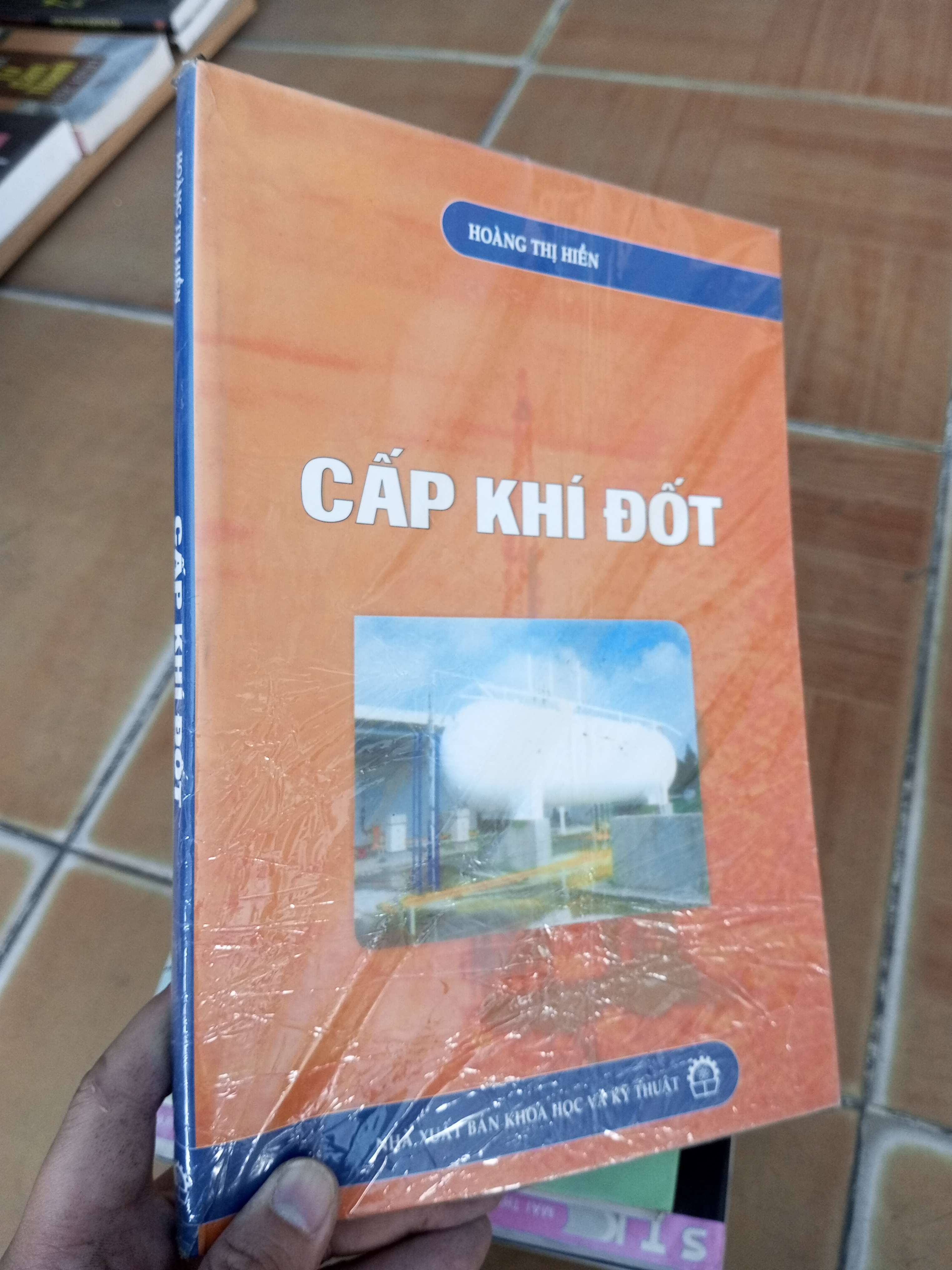 Cấp khí đốt - Hoàng Thị Hiền VAVO-A2