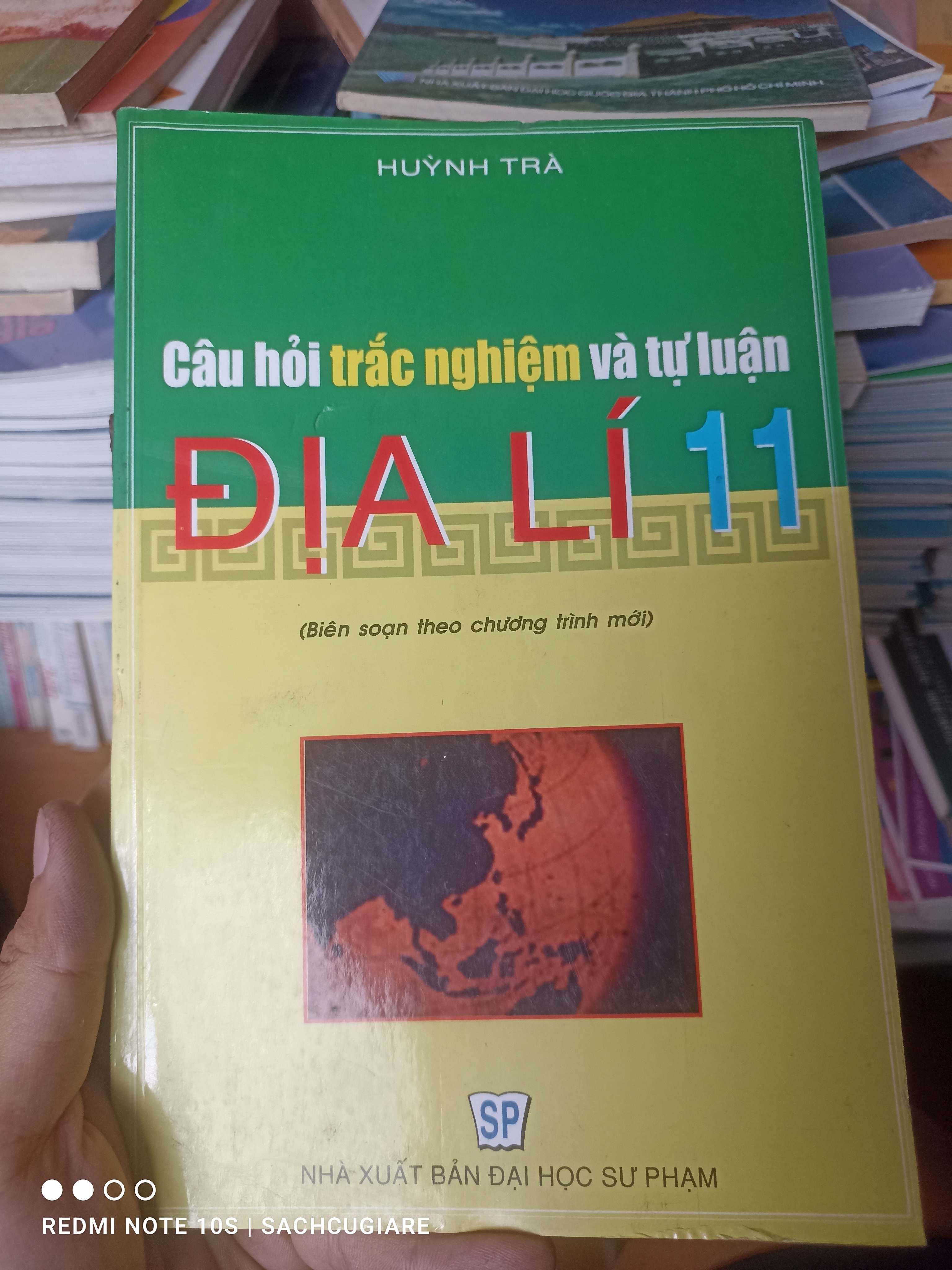 Câu Hỏi Trắc Nghiệm Và Tự Luận Địa Lí 11 - Huỳnh Trà 2007 VAVO-AK2ST3