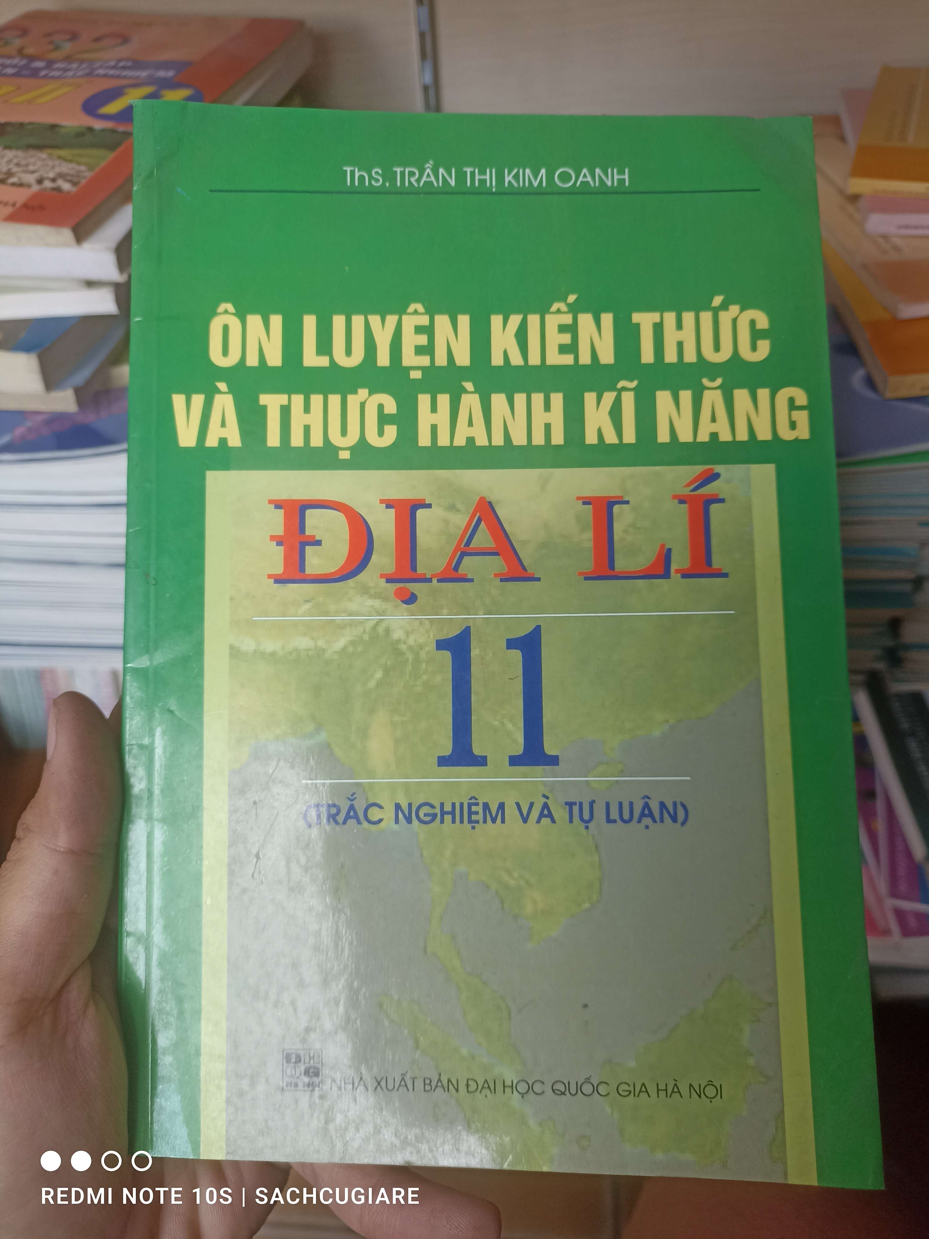 Ôn Luyện Kiến Thức Và Thực Hành Kĩ Năng Địa Lí 11 (Trắc Nghiệm Và Tự Luận) - Trần Thị Kim Oanh 2007 VAVO-AK2ST3