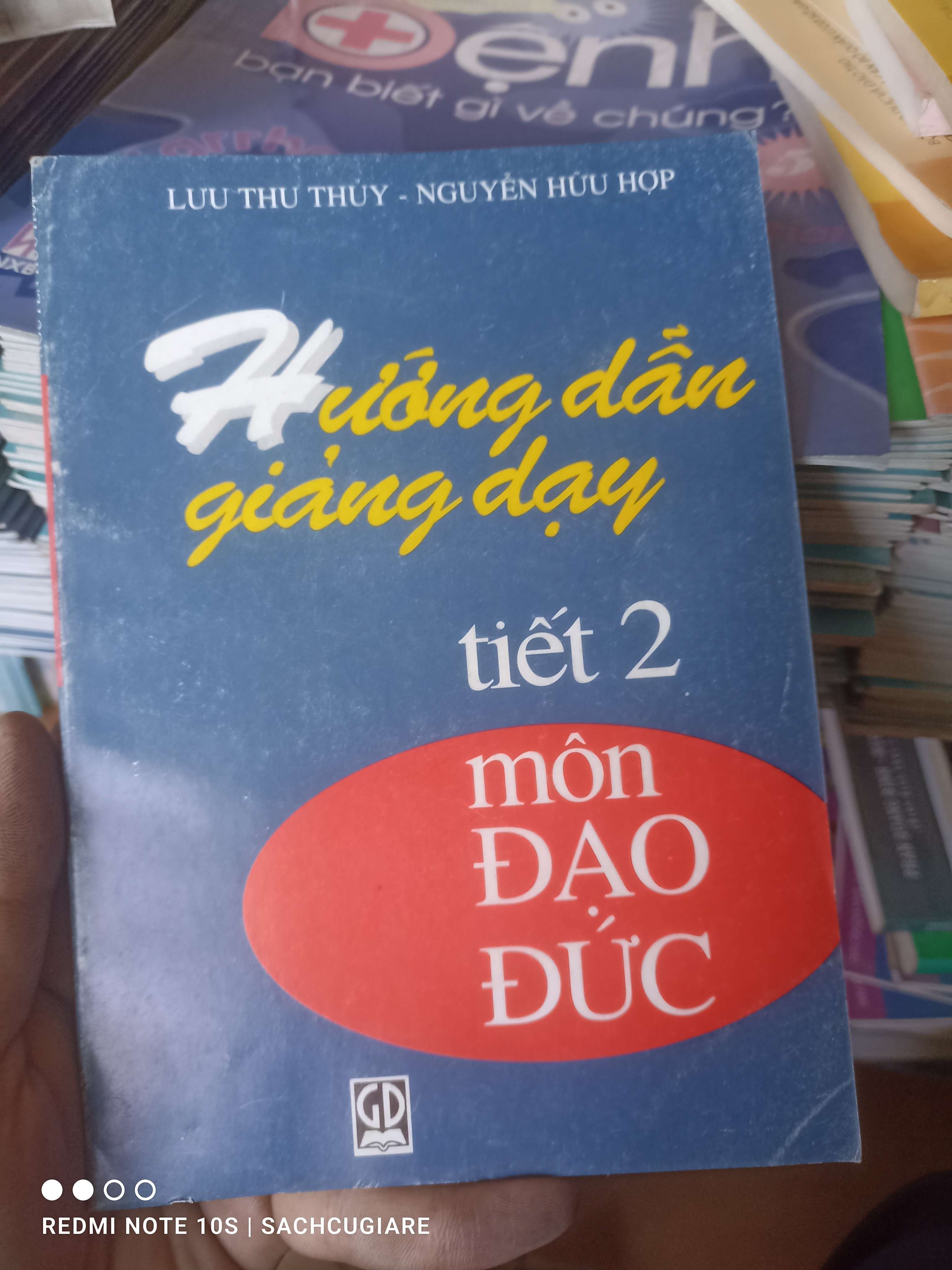 Hướng Dẫn Giảng Dạy Tiết 2 Môn Đạo Đức - Lưu Thu Thủy, Nguyễn Hữu Hợp 2002 VAVO-AK2T4