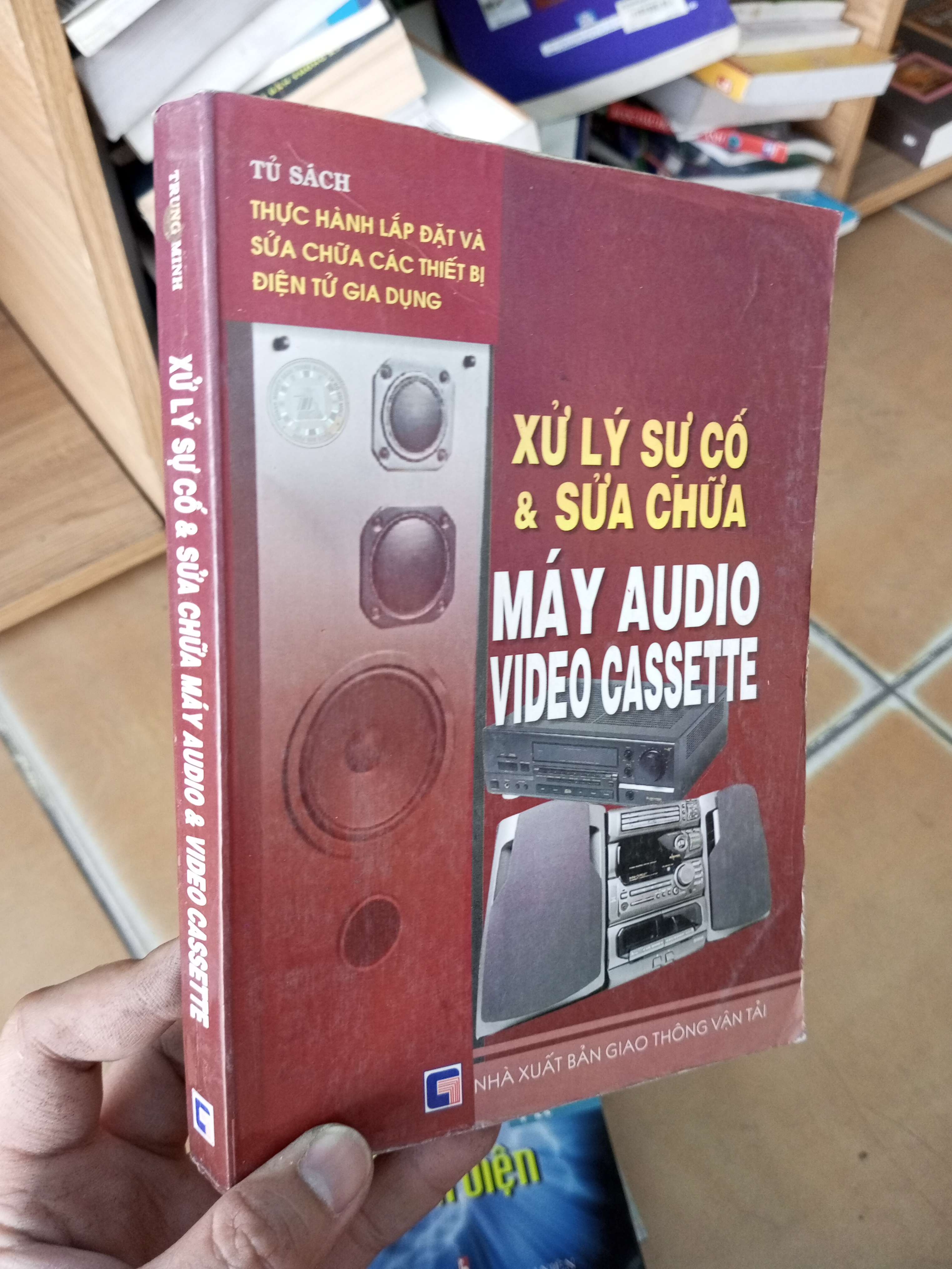Xử lý sự cố và sửa chữa máy audio video cassette 2005 VAVO-A2