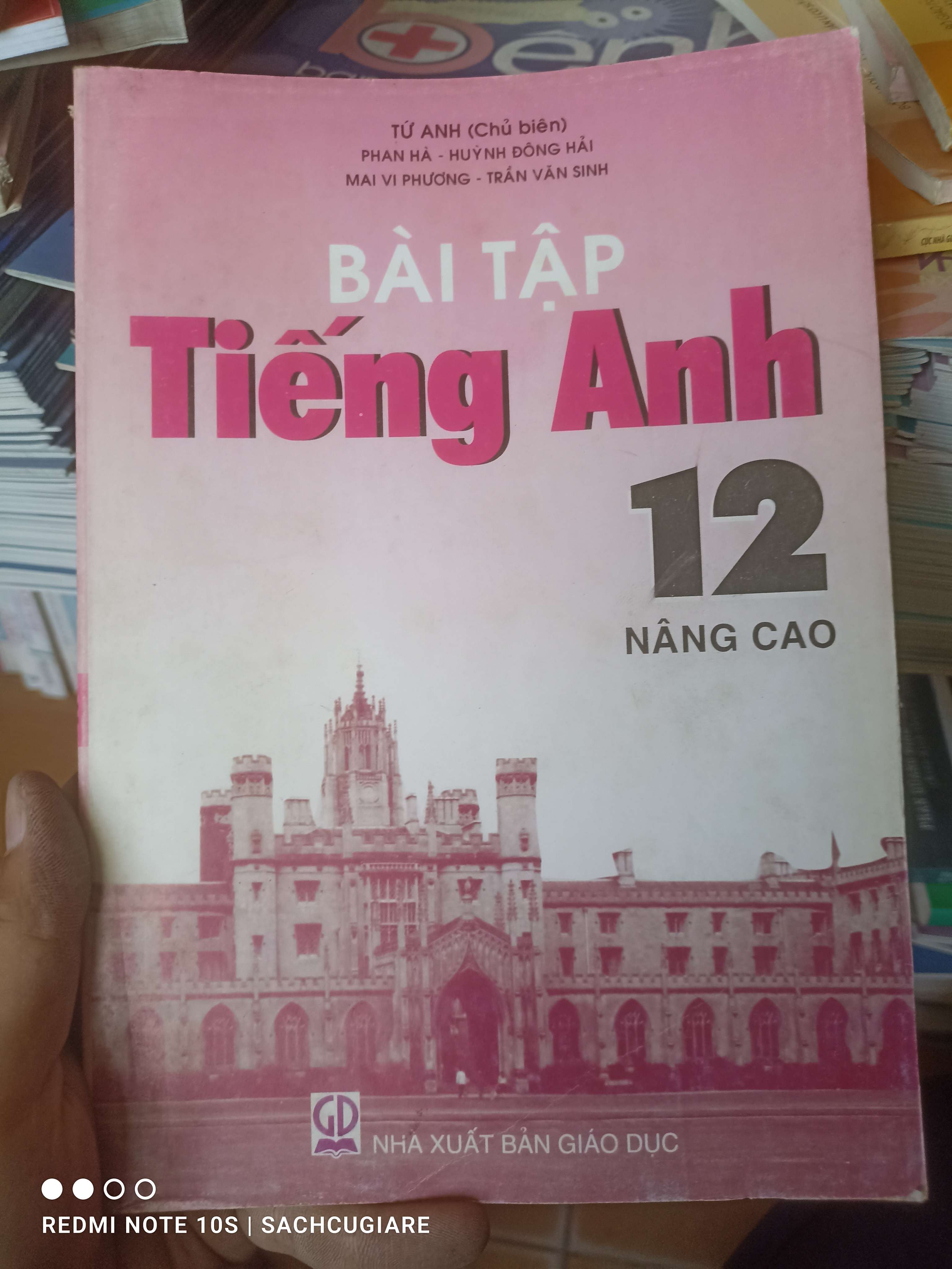 Bài Tập Tiếng Anh 12 (Nâng Cao) - Tú Anh, Phan Hà, Huỳnh Đồng Hải, Mai Vi Phương, Trần Văn Sinh 2008 VAVO-AK2T4