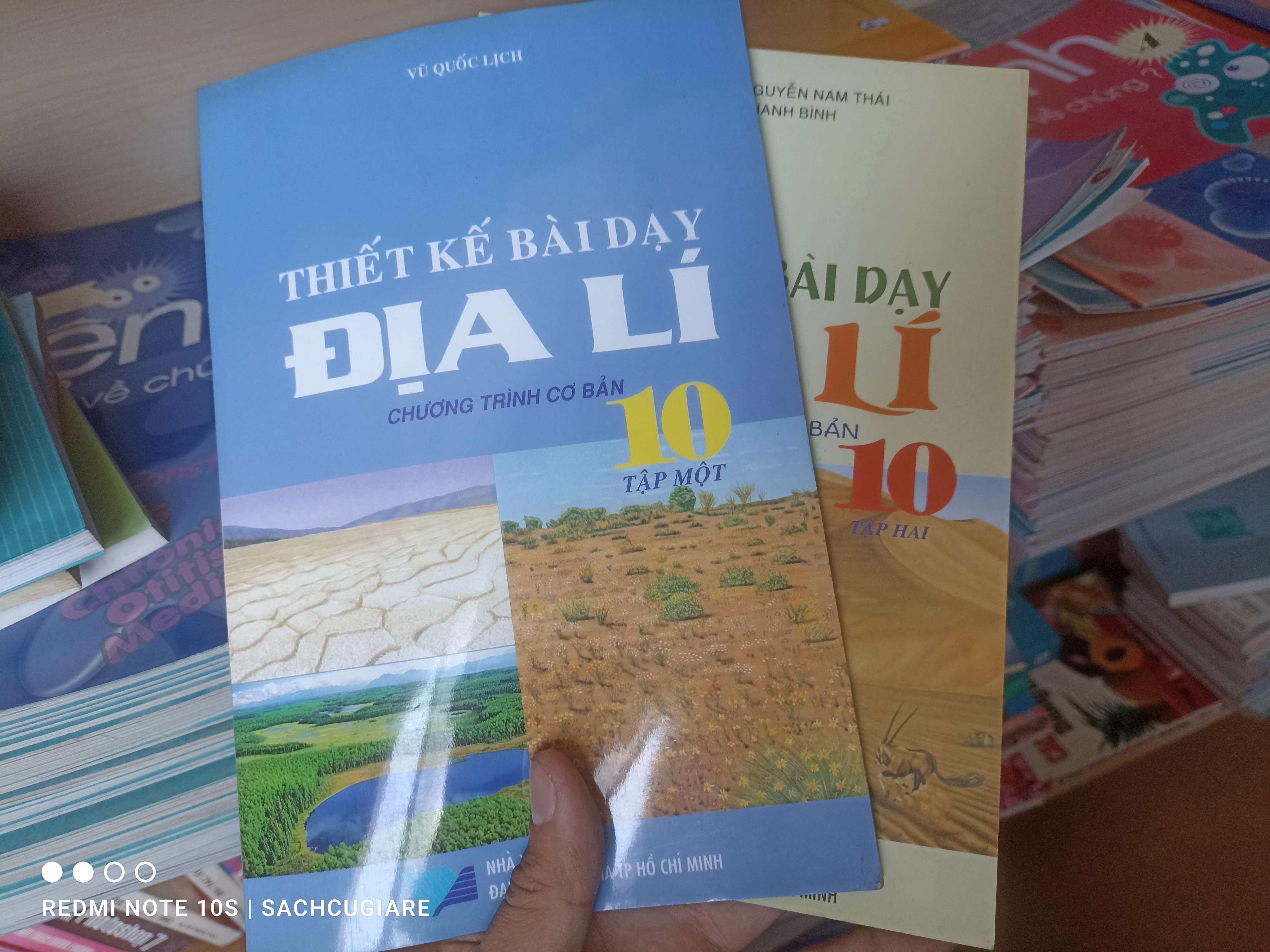 Thiết Kế Bài Dạy Địa Lí 10 (Chương Trình Cơ Bản, Tạp 1 + Tập 2) - Vũ Quốc Lịch, Nguyễn Nam Thái, Nguyễn Thanh Bình 2007 VAVO-AK3ST1