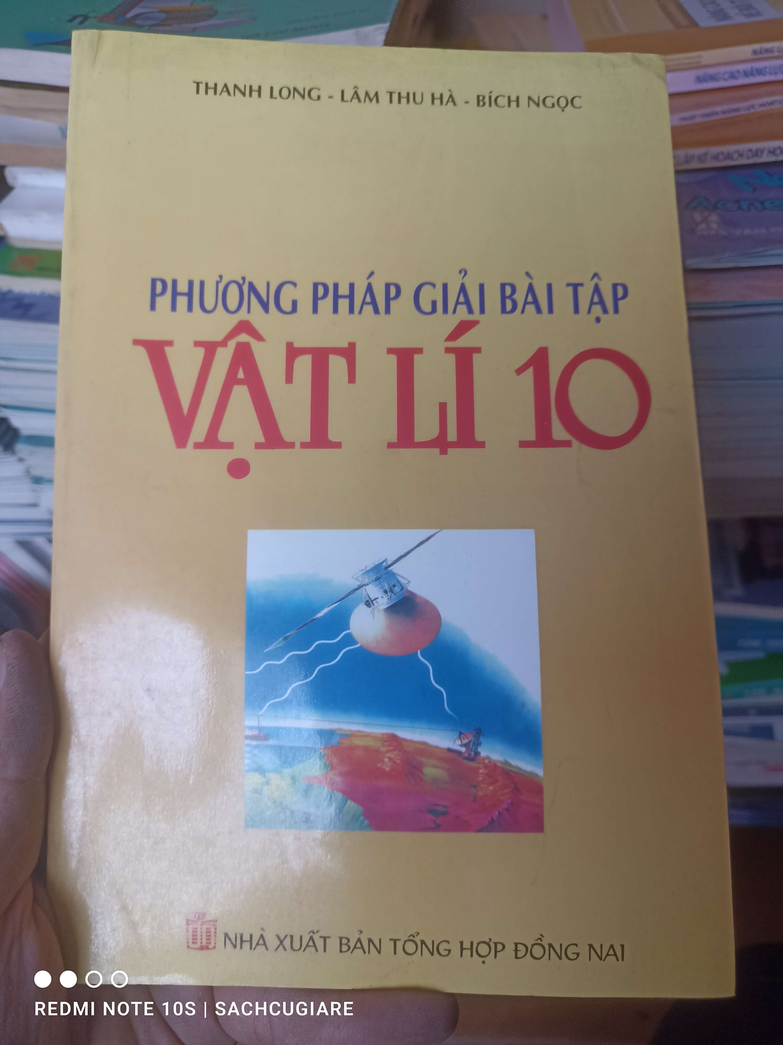 Phương Pháp Giải Bài Tập Vật Lí 10 - Thanh Long, Lâm Thu Hà, Bích Ngọc 2007 VAVO-AK3ST1