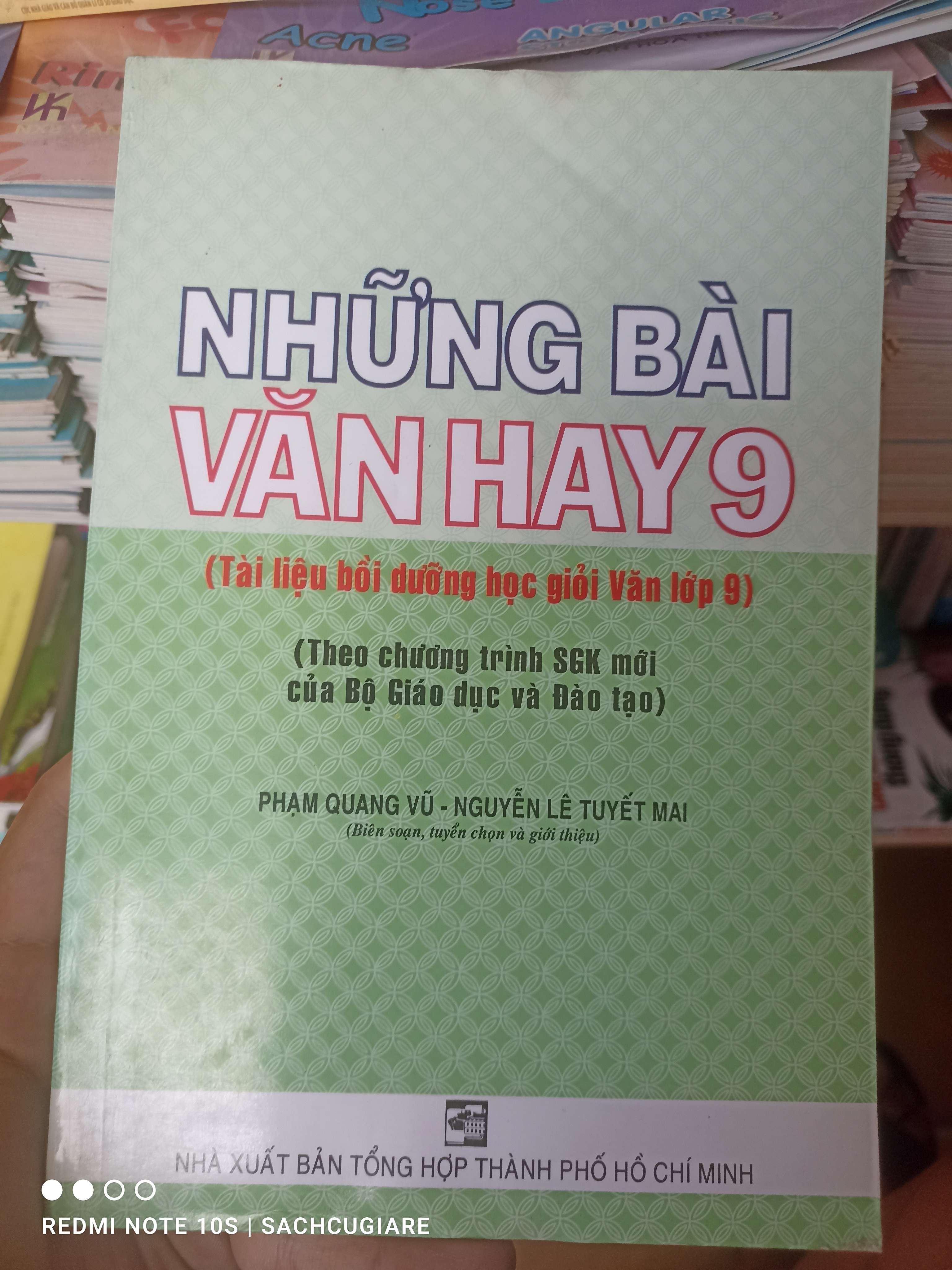 Những Bài Văn Hay 9 (Tài Liệu Bồi Dưỡng Học Giỏi Văn Lớp 9) - Phạm Quang Vũ, Nguyễn Lê Tuyết Mai 2009 VAVO-AK3ST1
