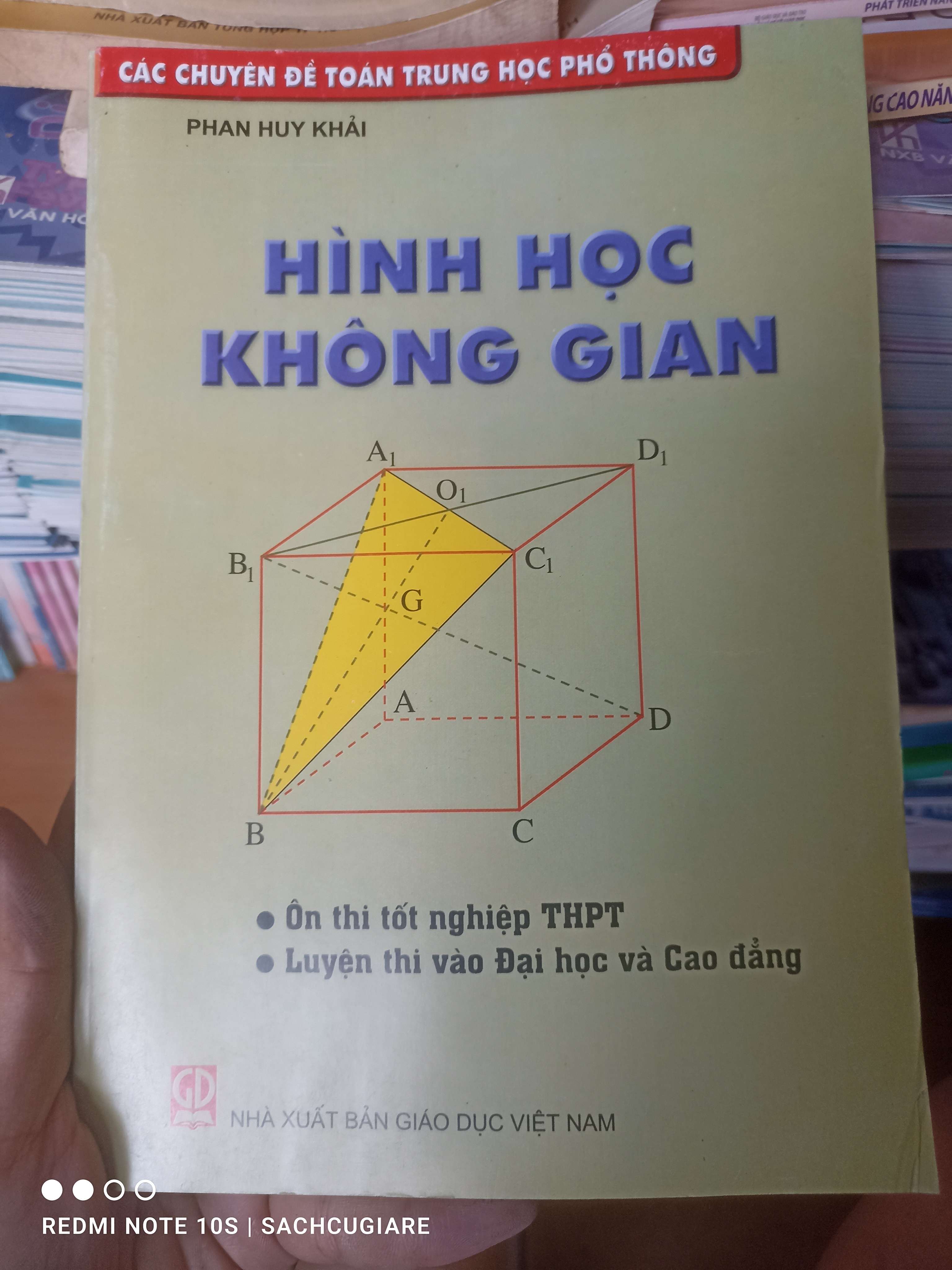 Hình Học Không Gian - Phan Huy Khải 2014 VAVO-AK2ST1
