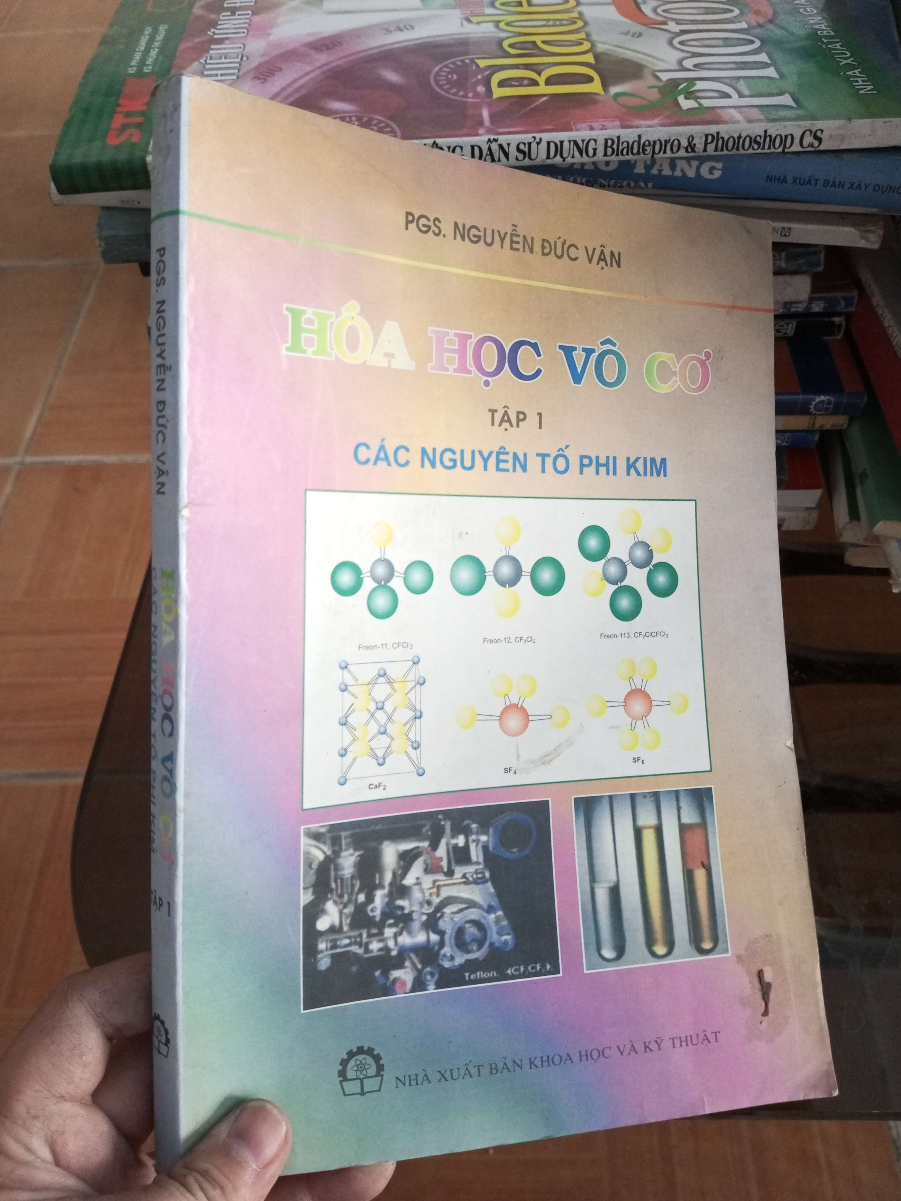 Hoá học vô cơ tập 1 các nguyên tố phi kim - Đức Vận 2008 VAVO-A2