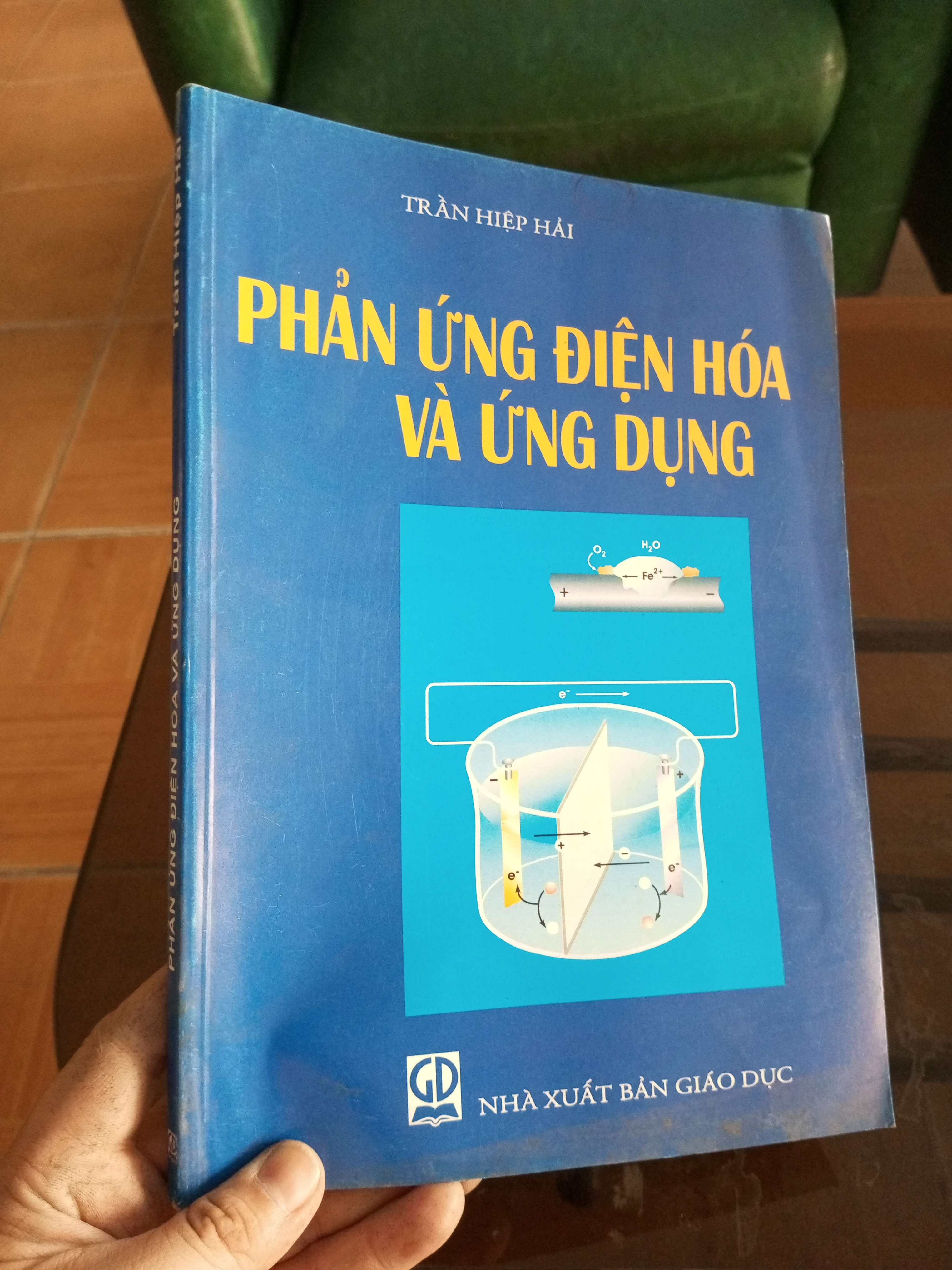 Phản ứng điện hoá và ứng dụng - Hiệp Hải 2005 VAVO-A2