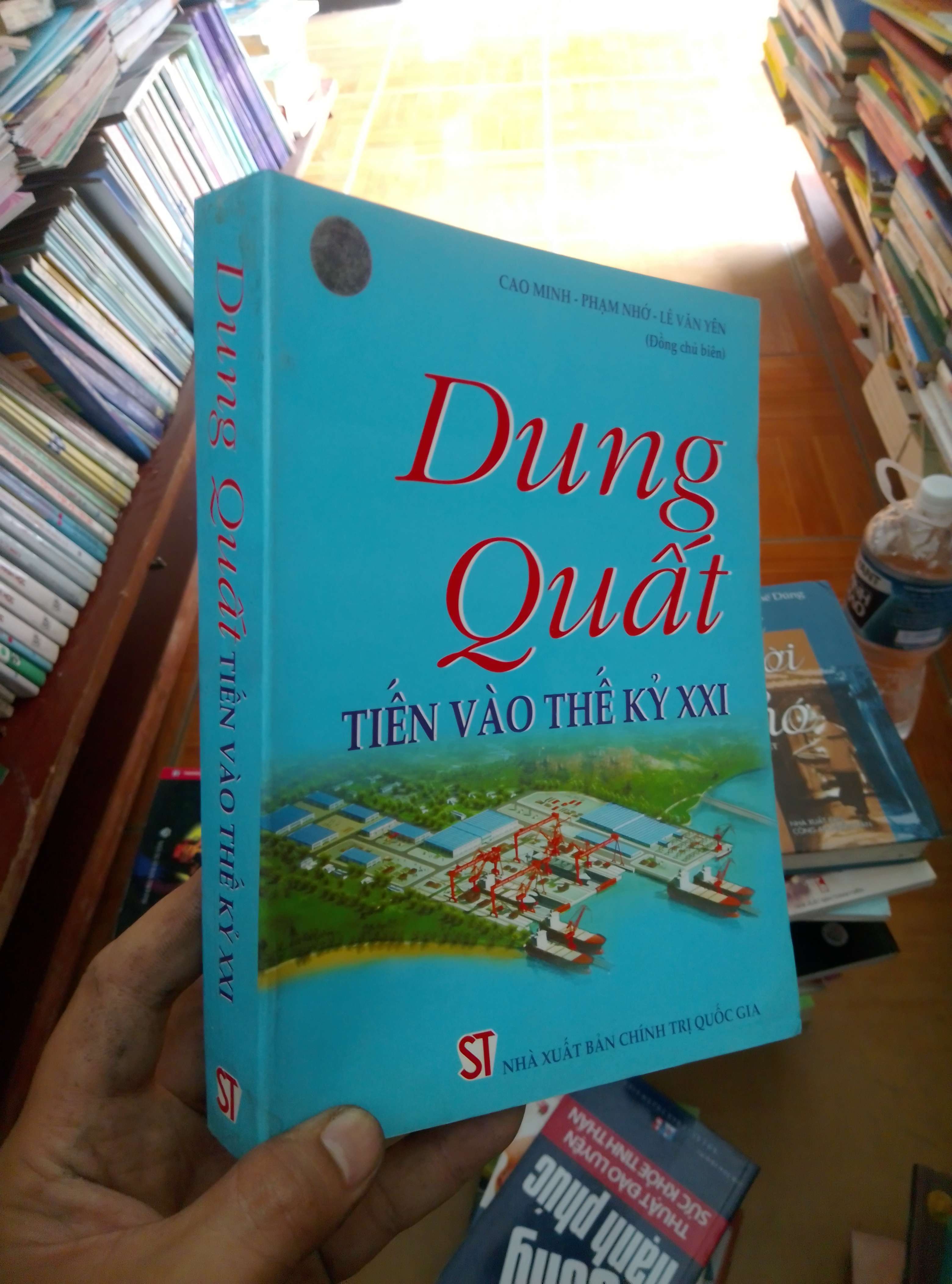 Dung Quất tiến vào thế kỷ XXI - Cao Minh 2006 VAVO-AK18