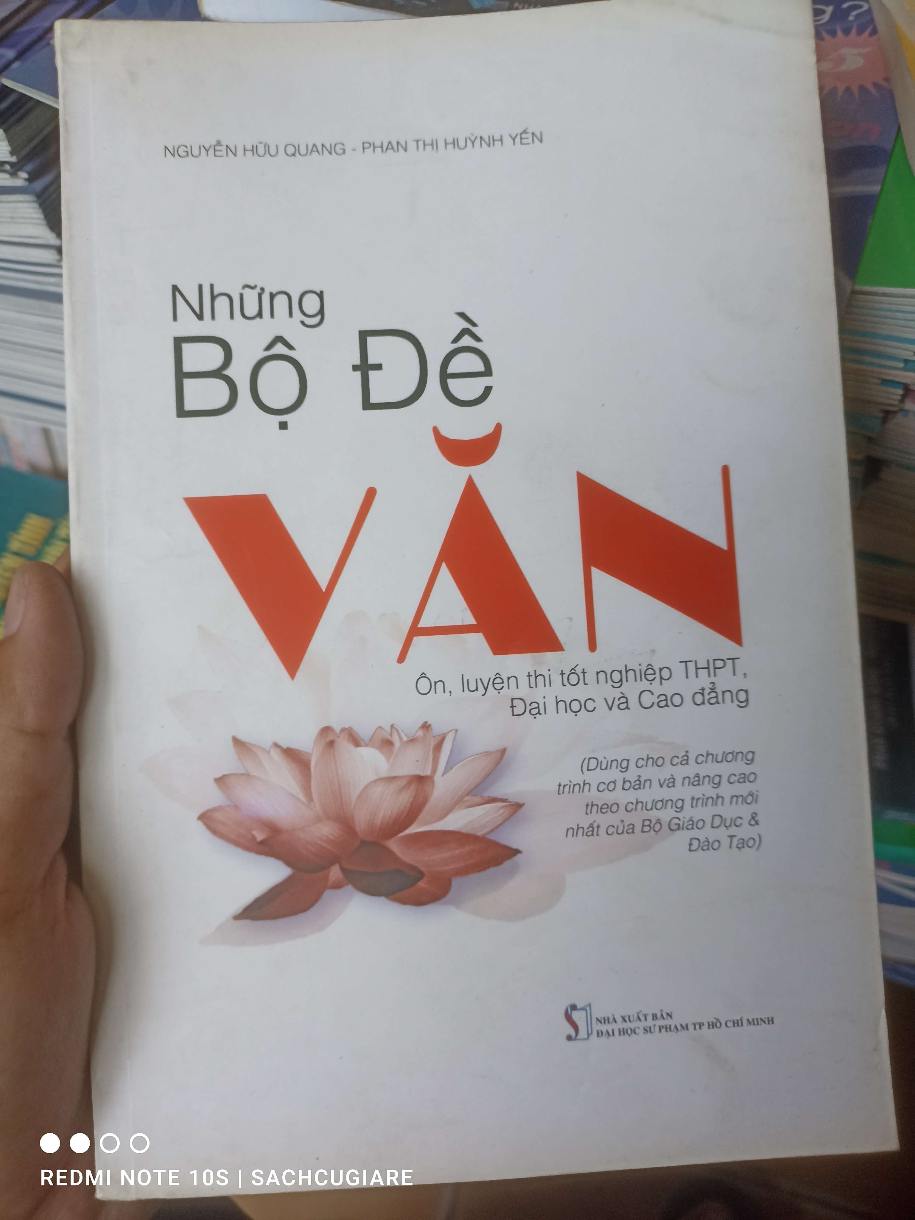 Những Bộ Đề Văn (Ôn, Luyện Thi Tốt Nghiệp THPT, Đại Học Và Cao Đẳng) - Nguyễn Hữu Quang, Phan Thị Huỳnh Yến 2010 VAVO-AK2T3