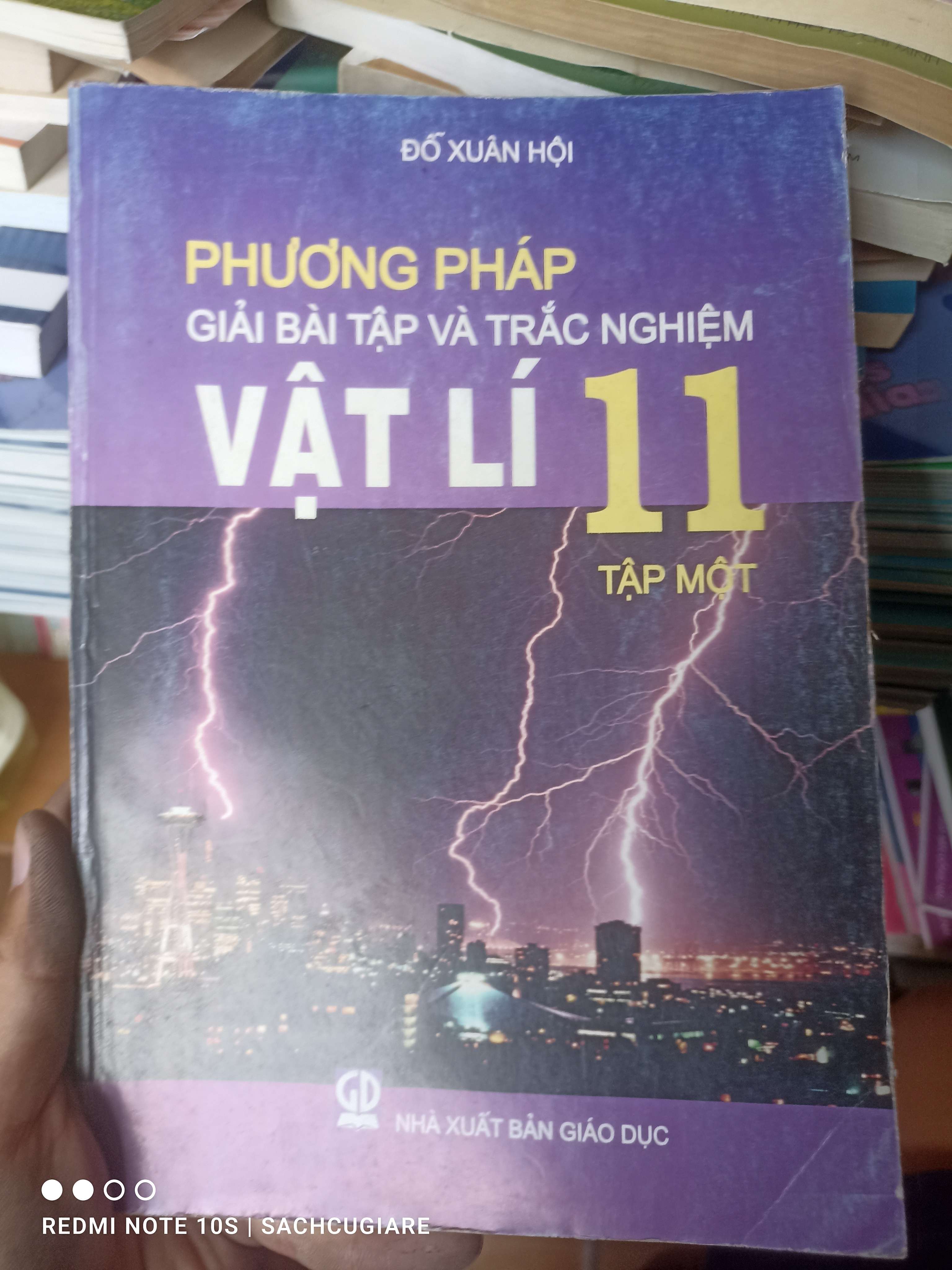 Phương Pháp Giải Bài Tập Và Trắc Nghiệm Vật Lí 11 (Tập Một) - Đỗ Xuân Hội 2007 VAVO-AK2ST2
