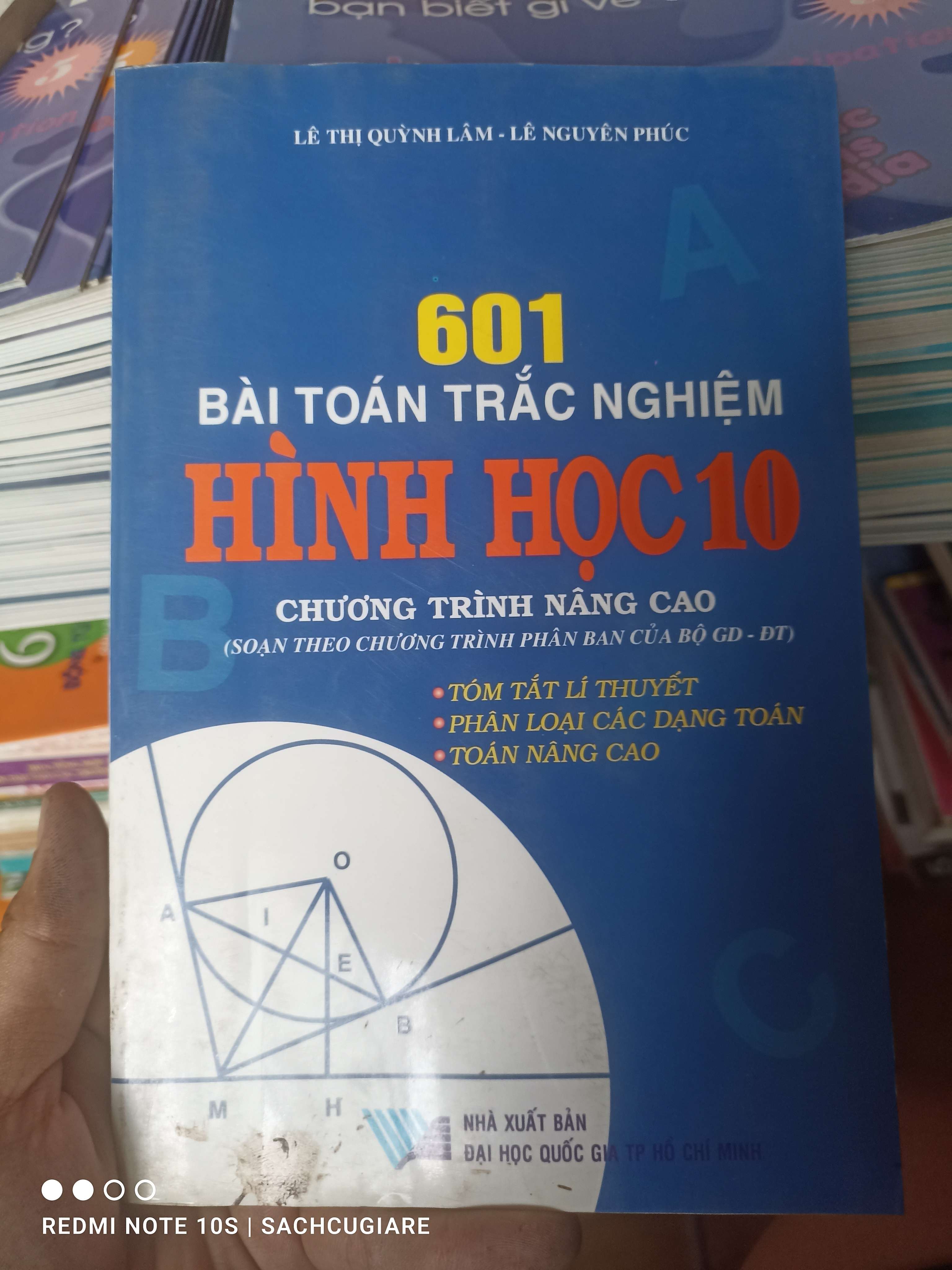 601 Bài Toán Trắc Nghiệm Hình Học 10 (Chương Trình Nâng Cao) - Lê Thị Quỳnh Lâm, Lê Nguyên Phúc 2007 VAVO-AK2T4