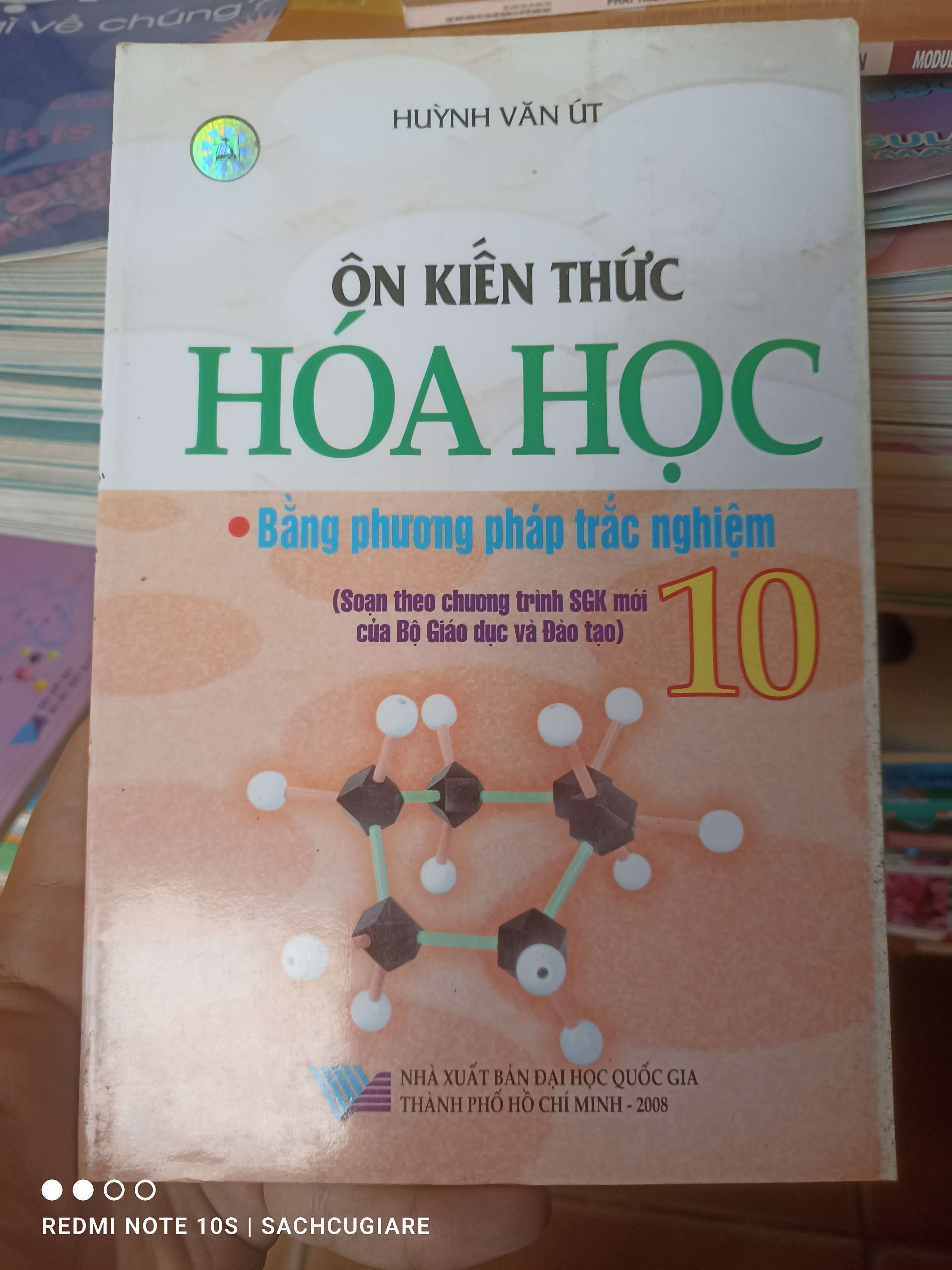 Ôn Kiến Thức Hóa Học 10 (Bằng Phương Pháp Trắc Nghiệm) - Huỳnh Văn Út 2008 VAVO-AK3ST1