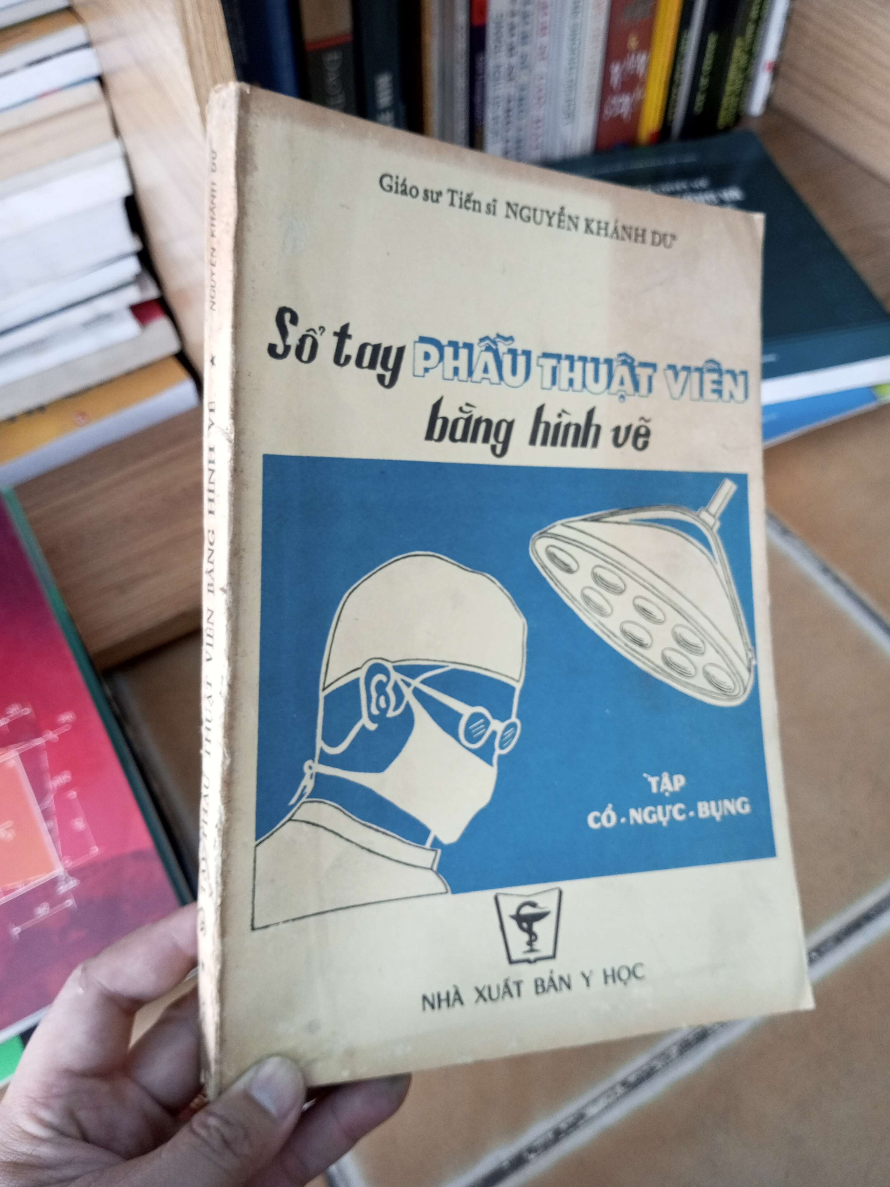 Sổ tay phẫu thuật viên bằng hình vẽ - Khánh Dư 1987 VAVO-A2