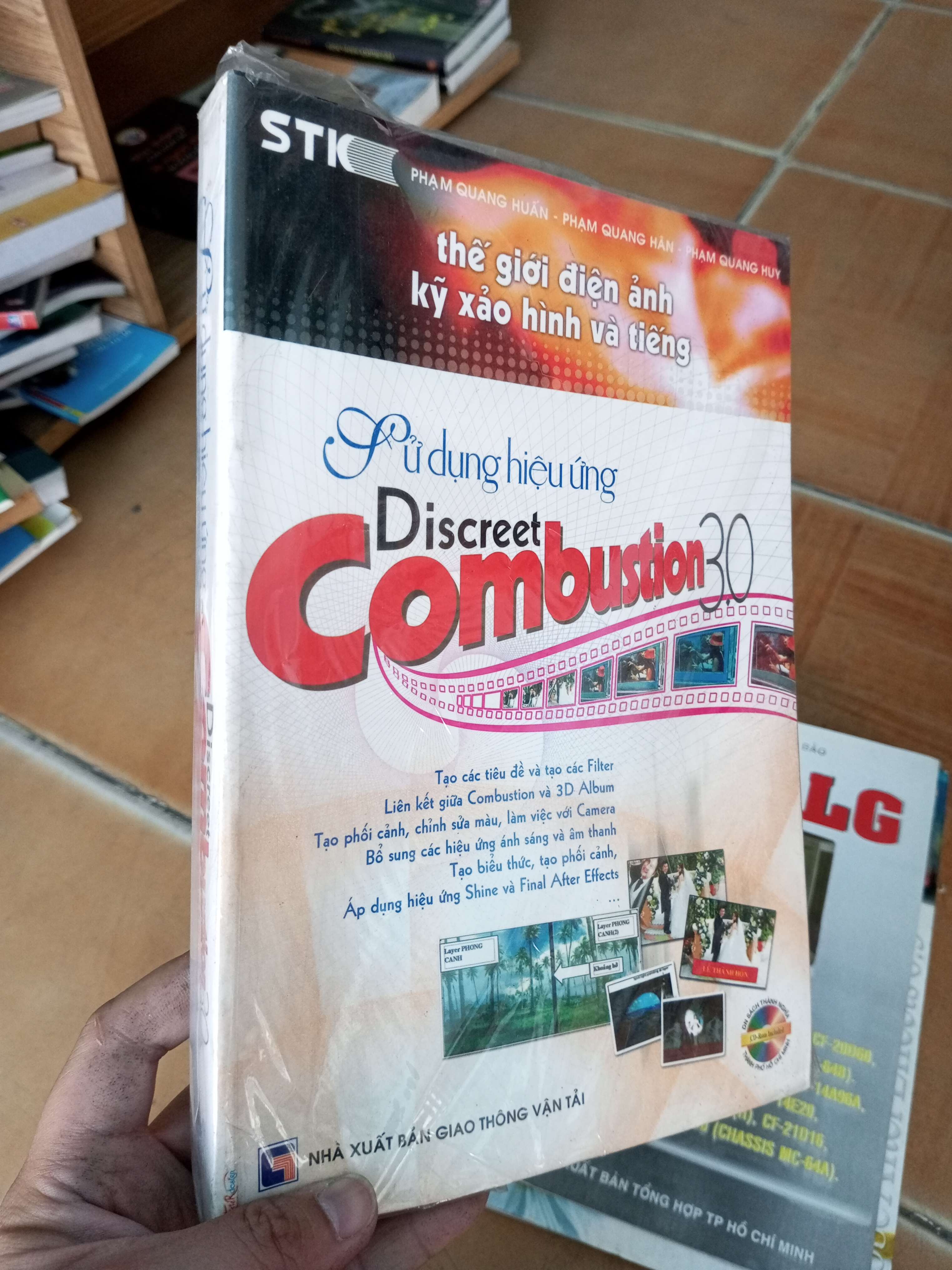 Sử dụng hiệu ứng discreet combustion - Quang Huấn VAVO-A2