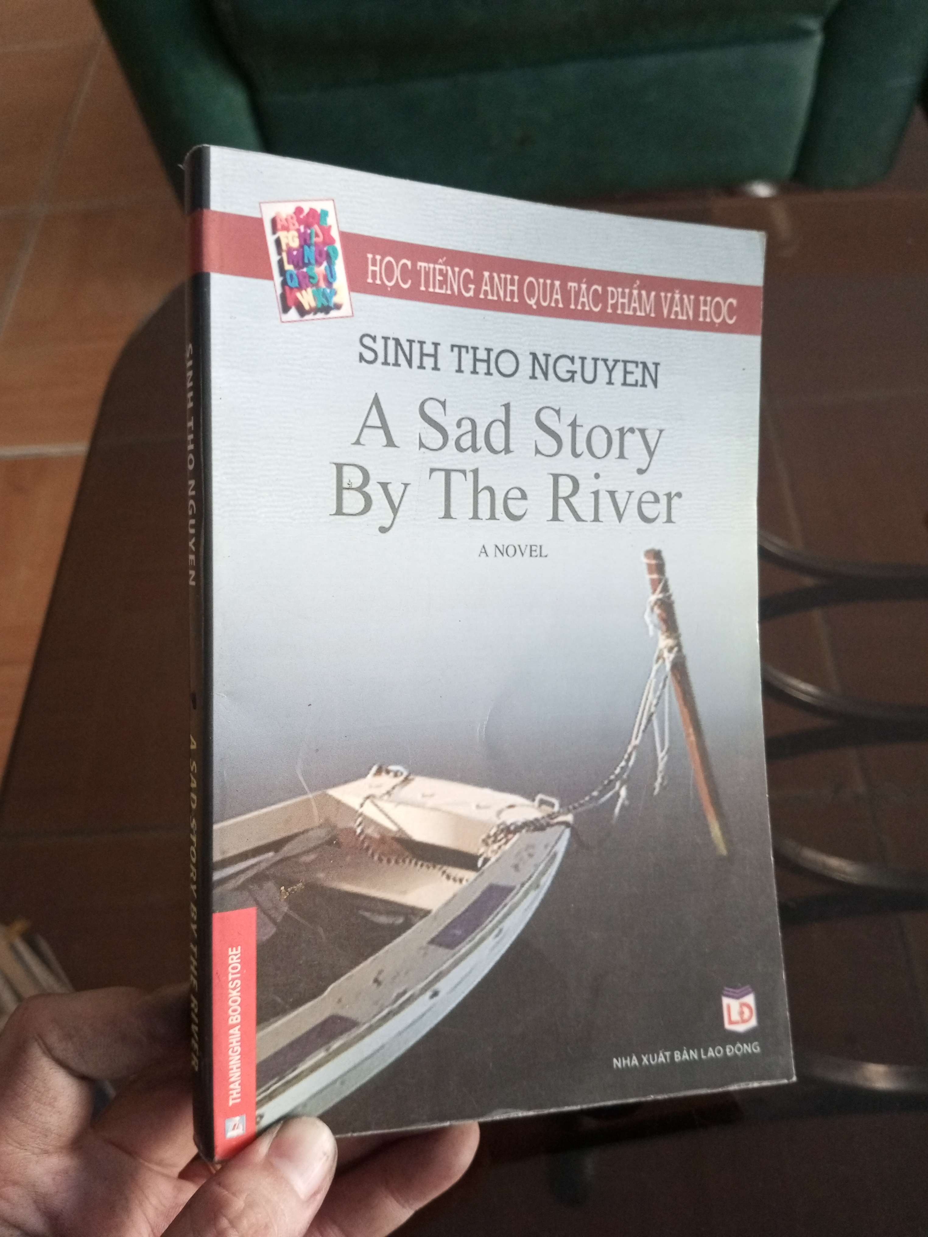 A sad story by the river - Sinh Tho Nguyen 2010 VAVO-A0