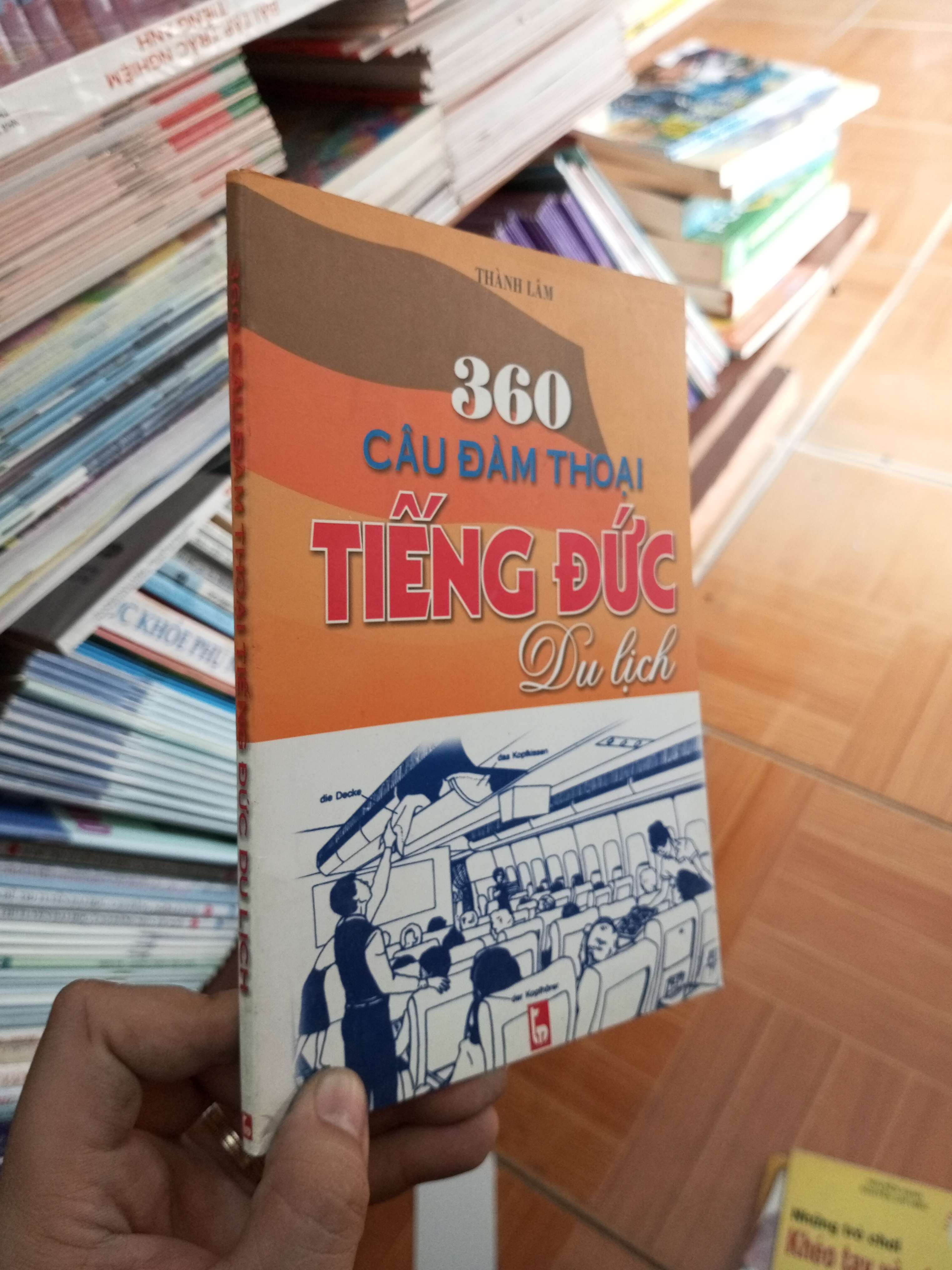 360 câu đàm thoại kiến thức du lịch - Thành Lâm 2003 VAVO-AK18