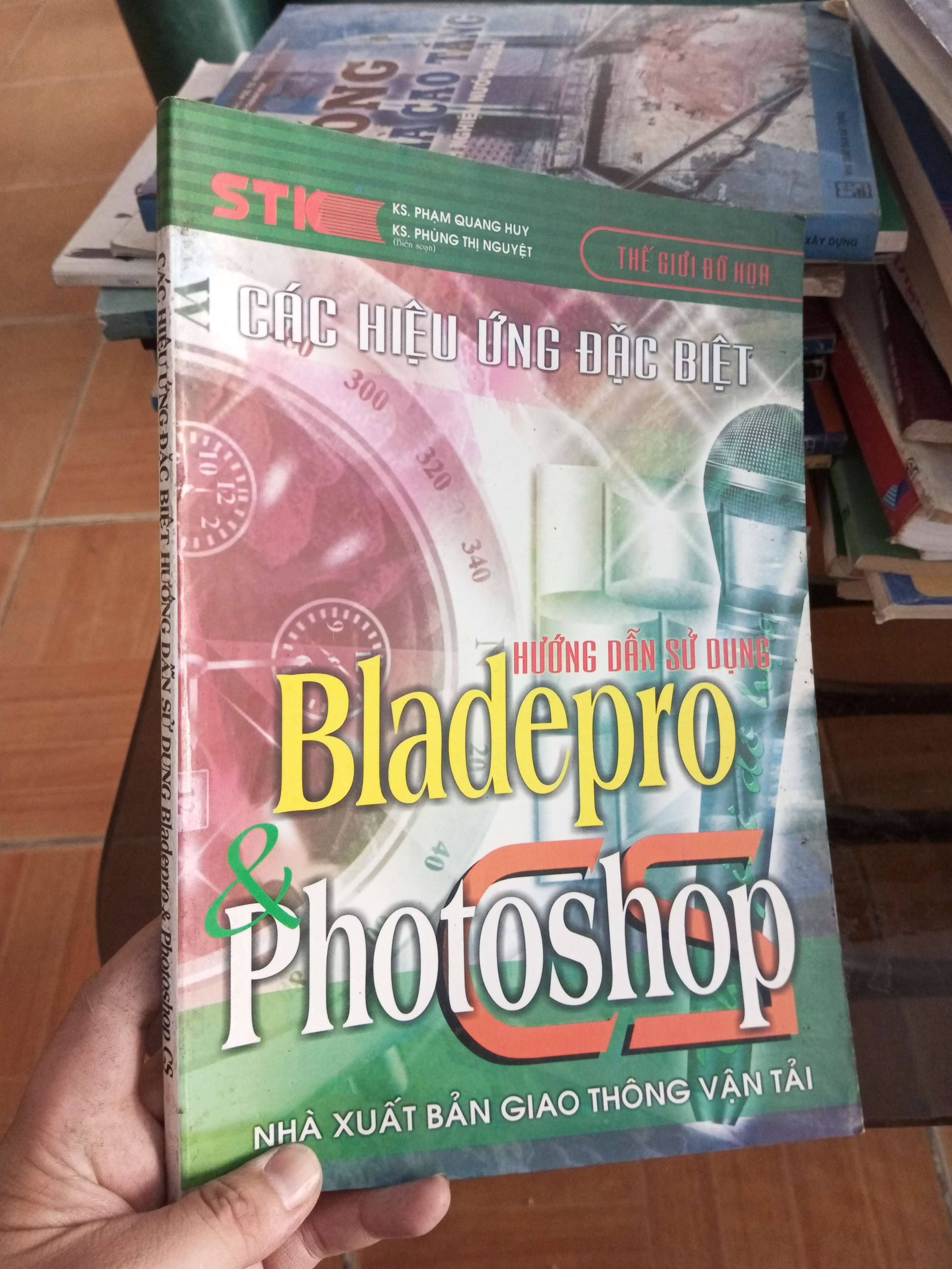 Hướng dẫn sử dụng Bladepro và photoshopcs - Quang Huy 2004 VAVO-A2