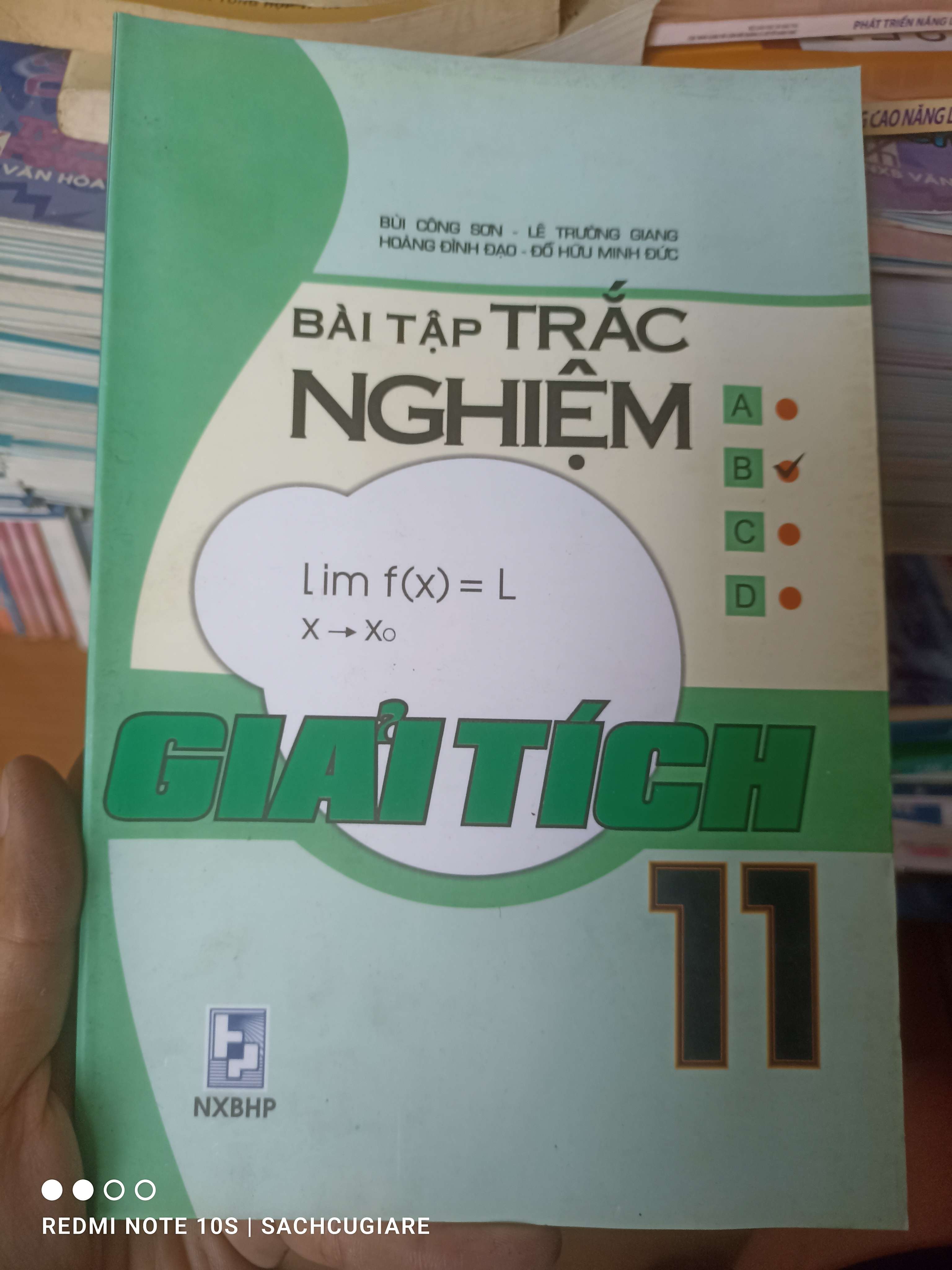 Bài Tập Trắc Nghiệm Giải Tích 11 - Bùi Công Sơn, Lê Trường Giang, Hoàng Đình Đạo, Đỗ Hữu Minh Đức 2007 VAVO-AK2ST1