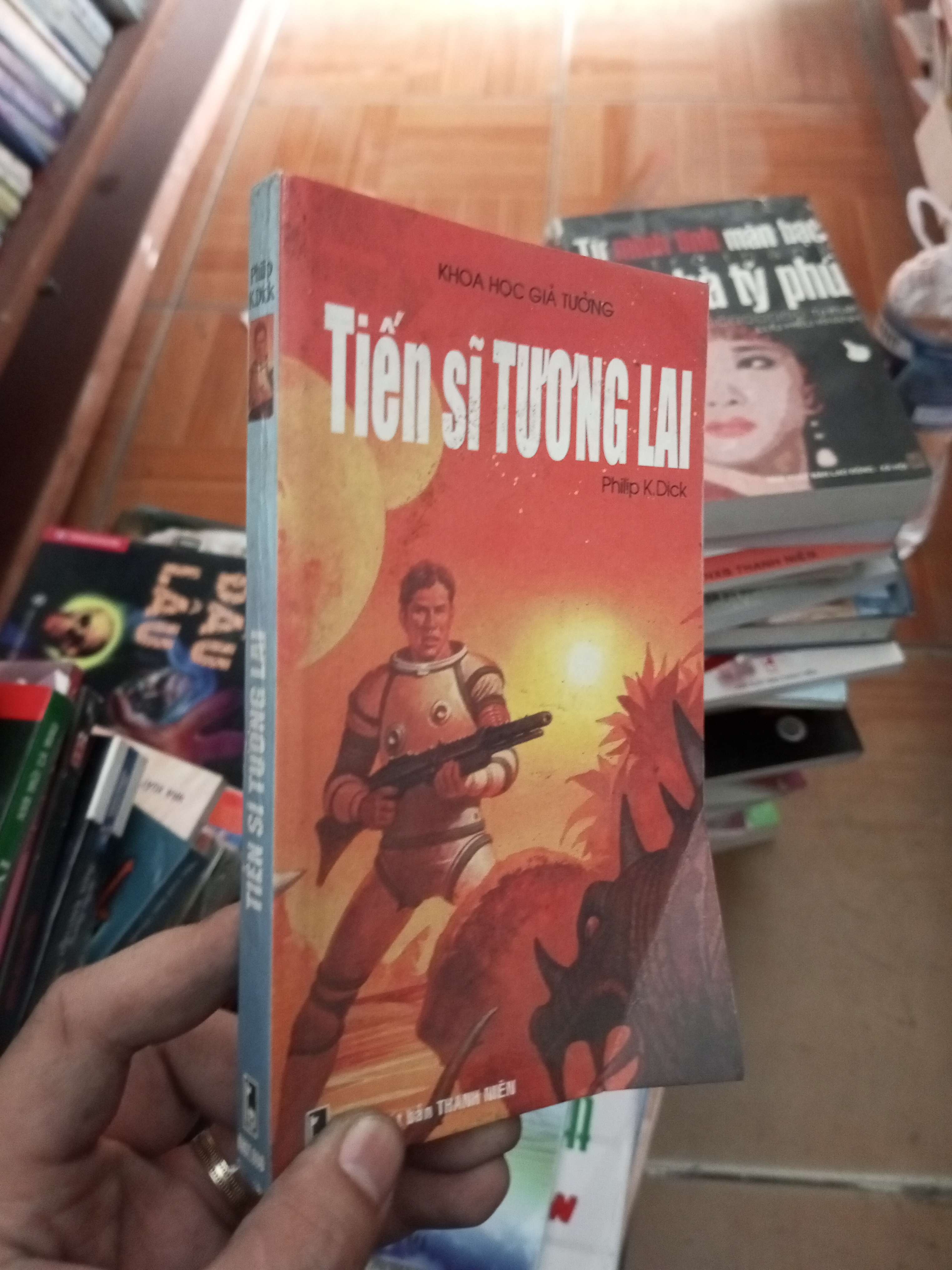 Tiến sĩ tương lai - Dick 2002 VAVO-AK18