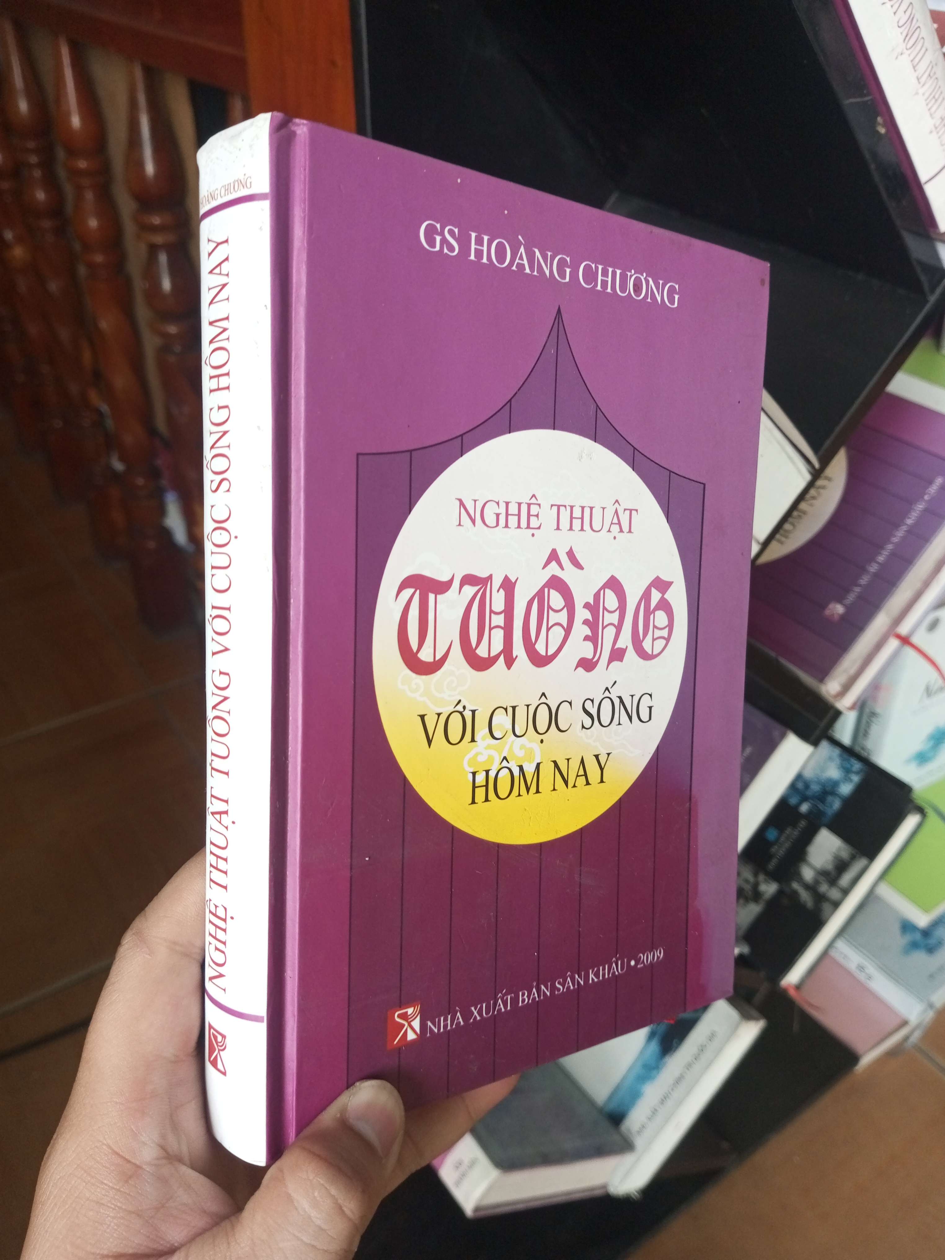 Nghệ thuật tuồng với cuộc sống hôm nay - Hoàng Chương 2009 VAVO-A0
