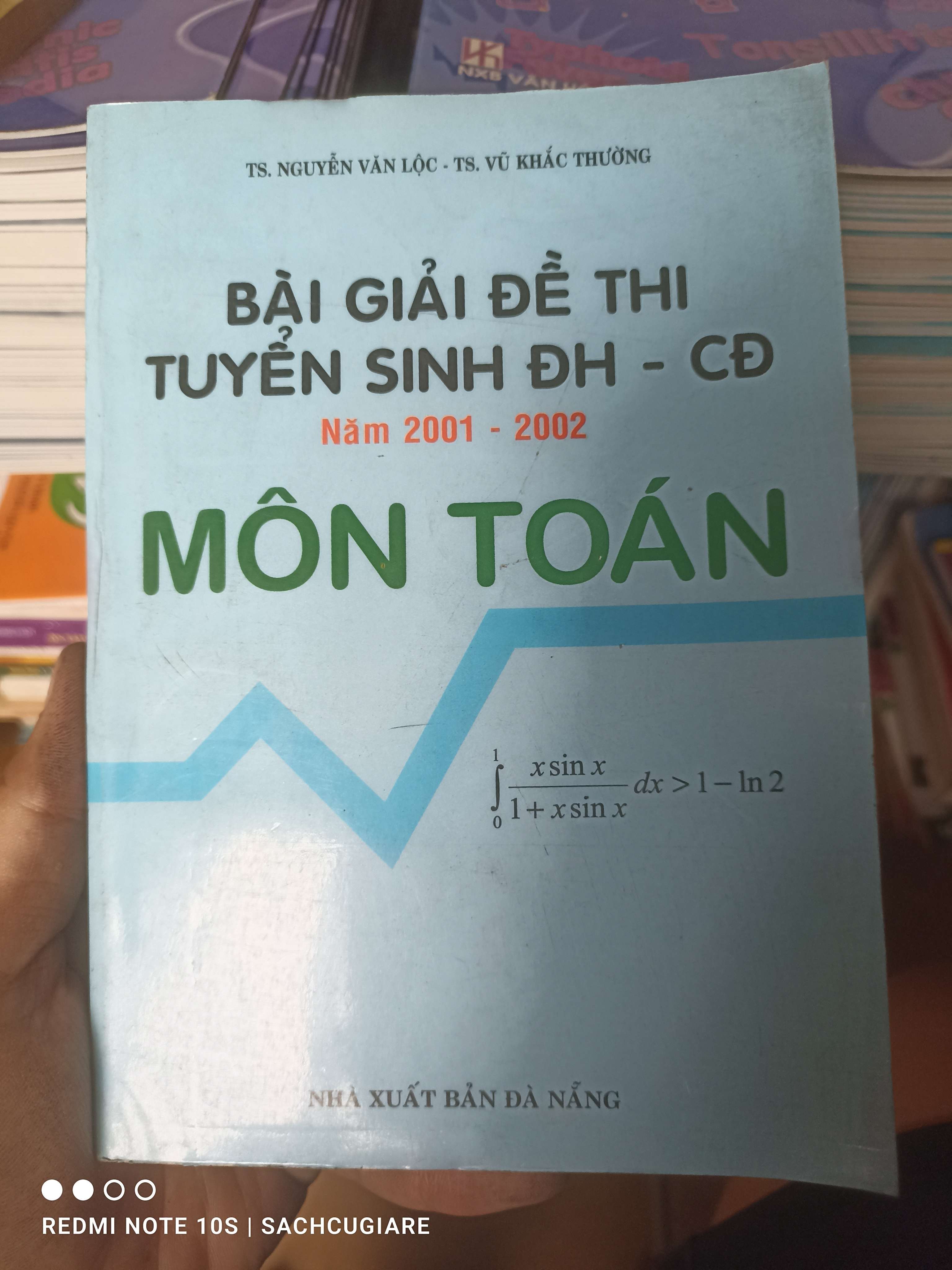 Bài Giải Đề Thi Tuyển Sinh Đại Học – Cao Đẳng Năm 2001–2002 Môn Toán - Nguyễn Văn Lộc, Vũ Khắc Thường 2001 VAVO-AK2T4