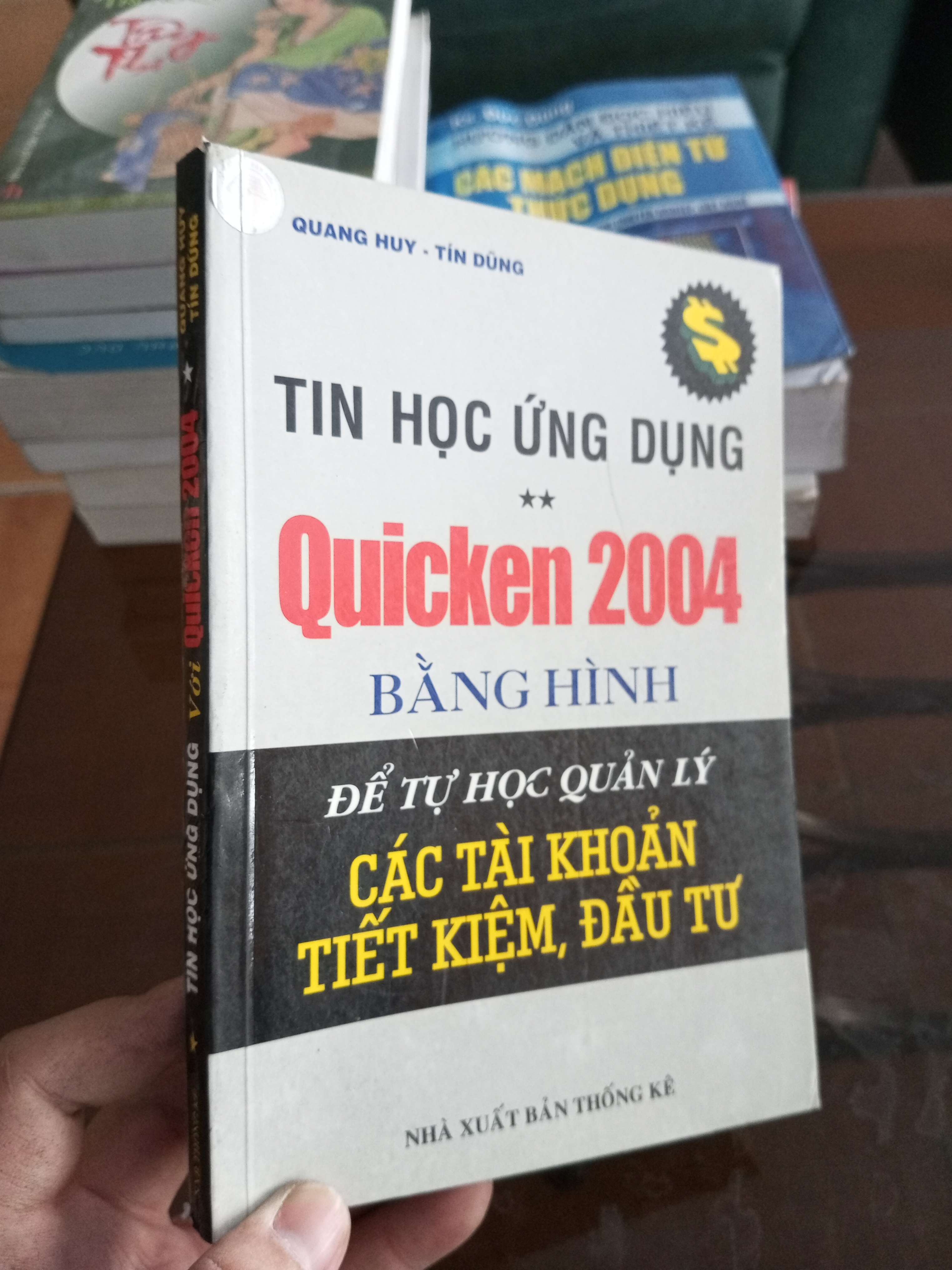 Tin học ứng dụng với quicken 2004 - Tín Dũng 2004 VAVO-A2