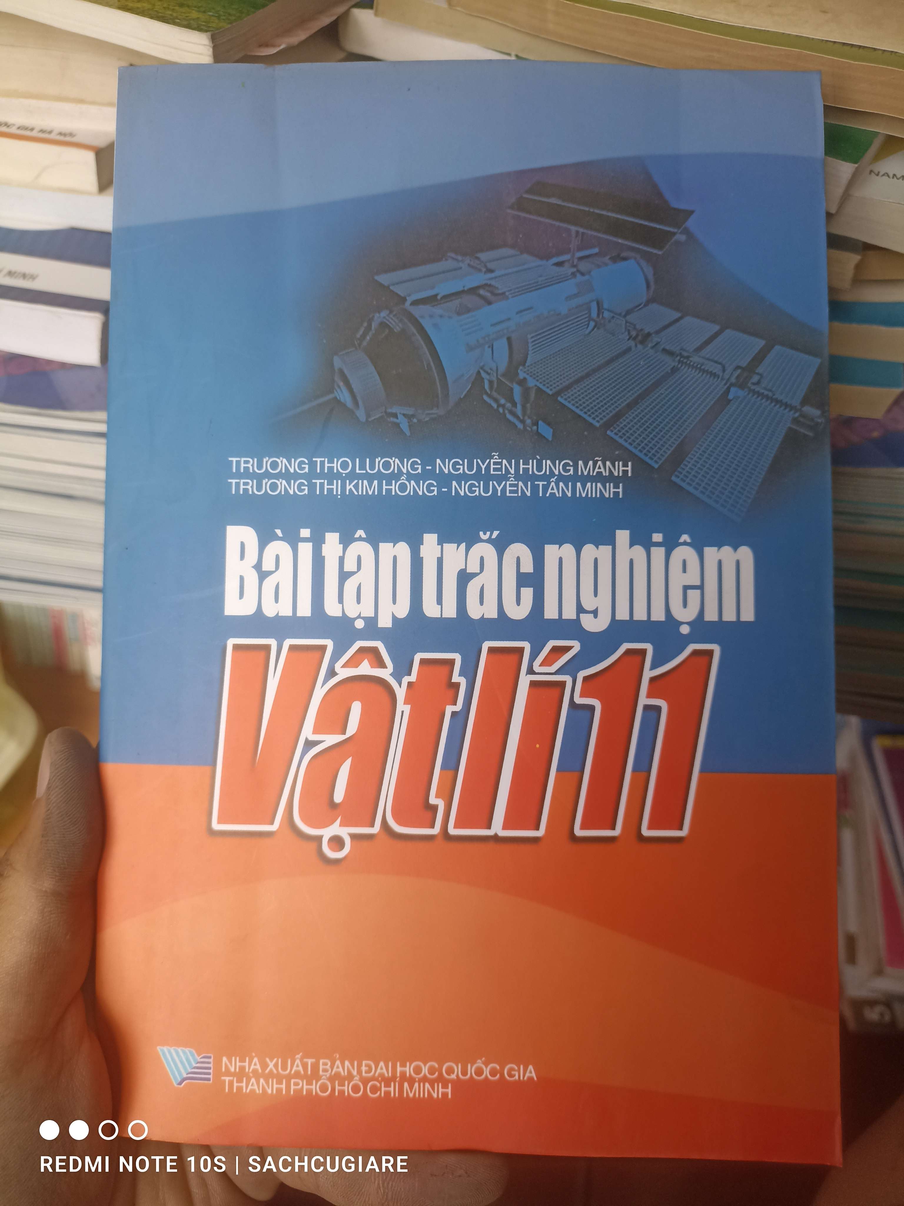 Bài Tập Trắc Nghiệm Vật Lí 11 - Trương Thọ Lương, Nguyễn Hùng Mãnh, Trương Thị Kim Hồng, Nguyễn Tấn Minh 2007 VAVO-AK2ST2