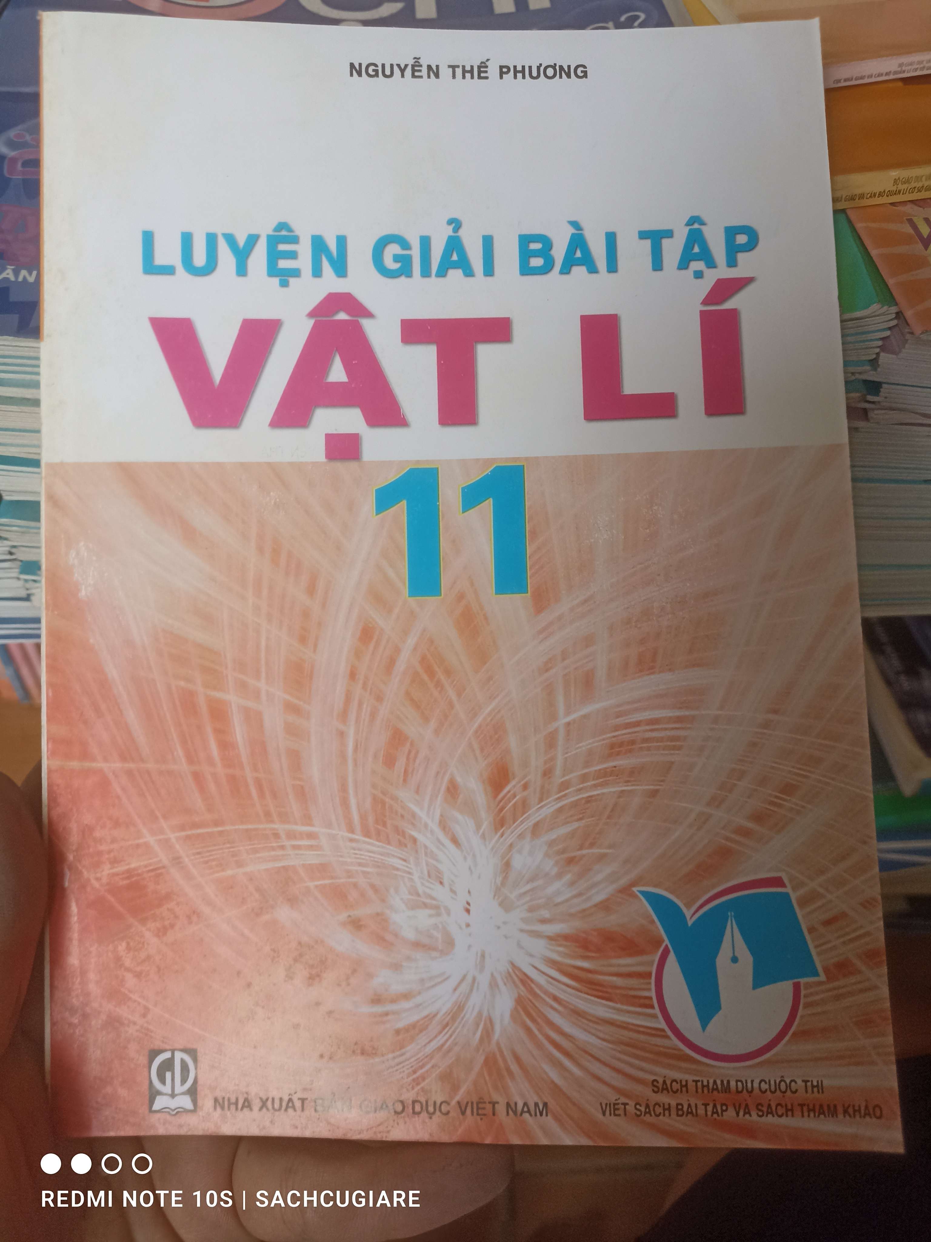 Luyện Giải Bài Tập Vật Lí 11 - Nguyễn Thế Phương 2010 VAVO-AK2ST2