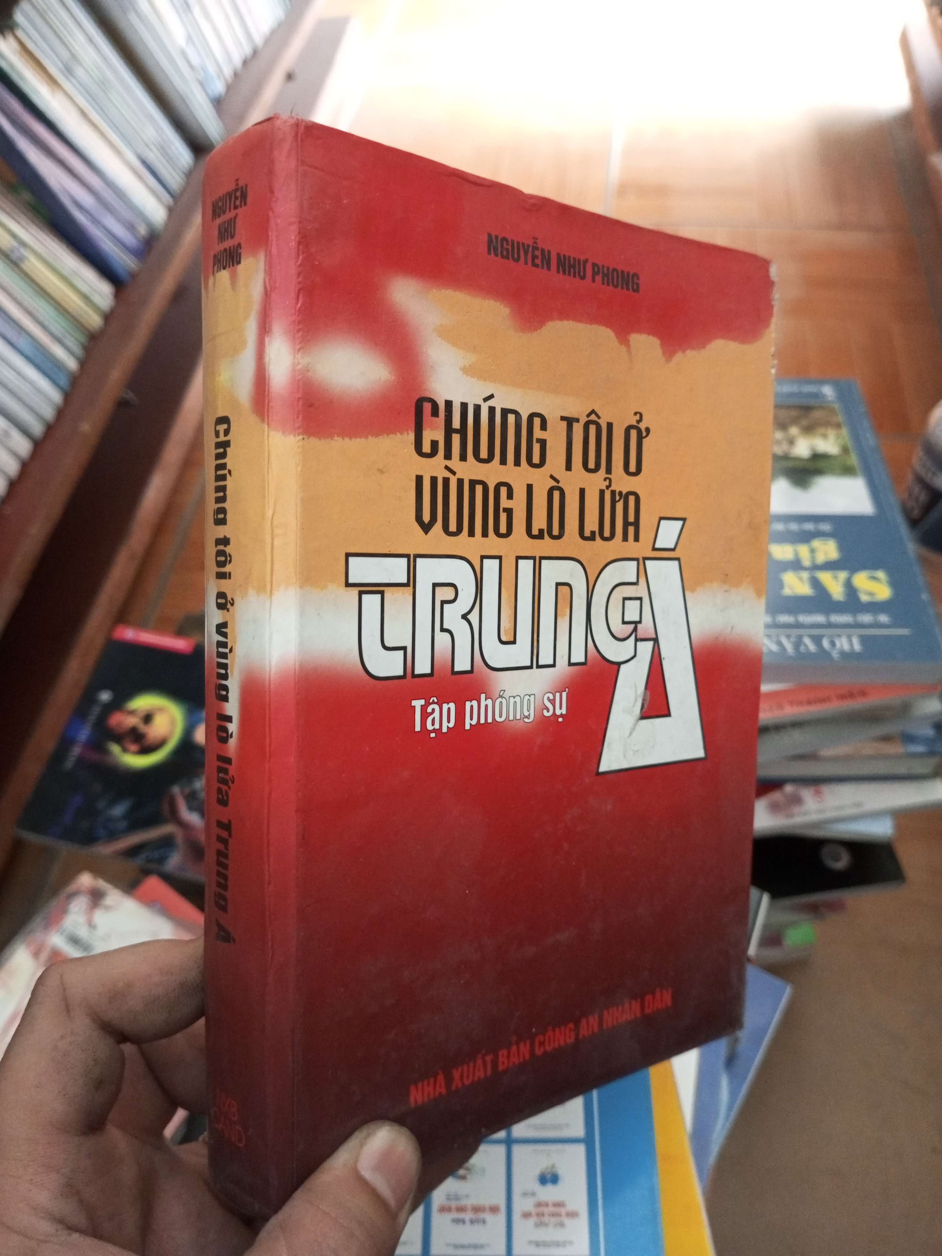 Chúng tôi ở vùng lò lửa trung á - Như Phong 2004 VAVO-AK18