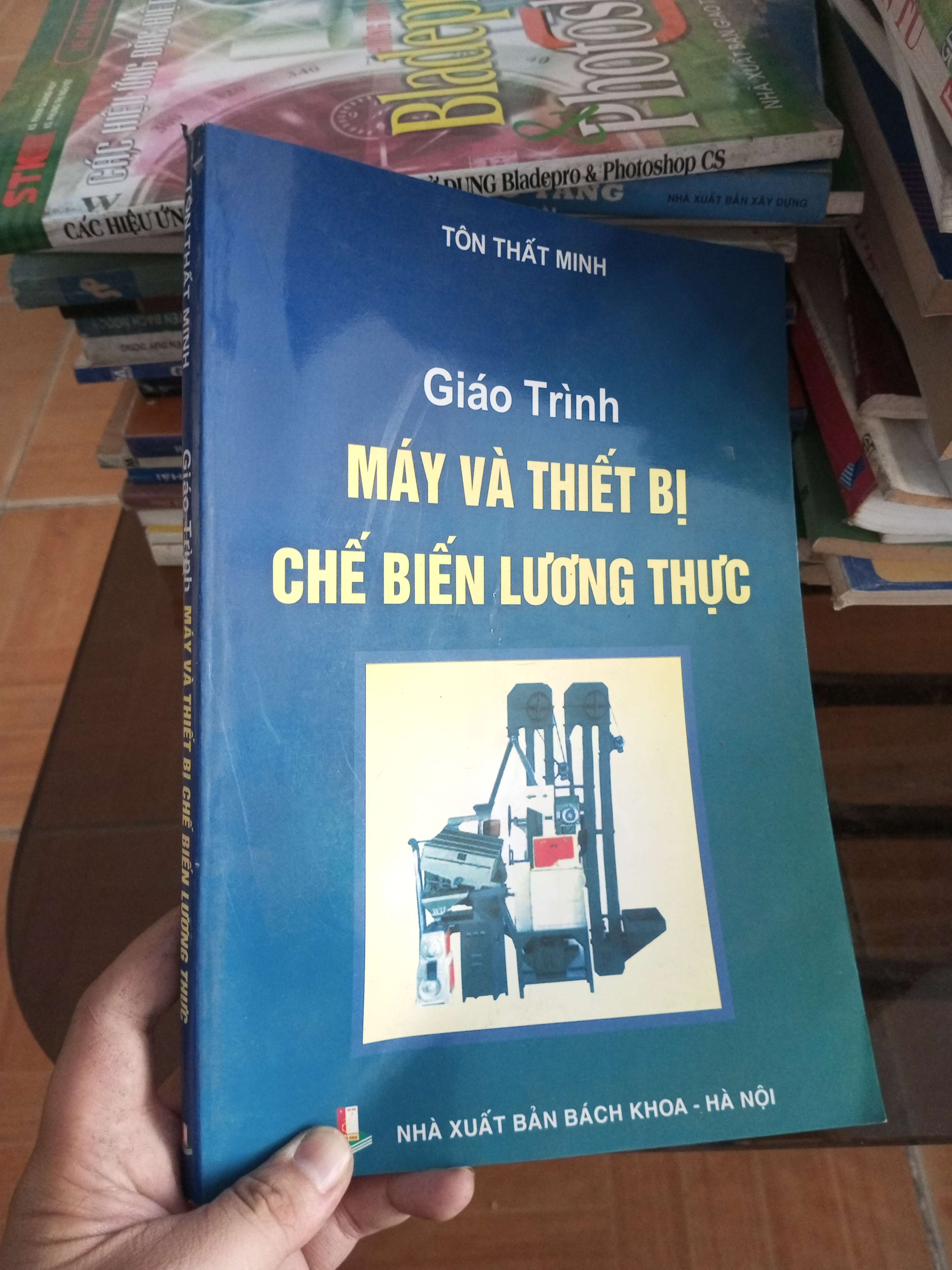 Giáo trình máy và thiết bị chế biến lương thực - Thất Minh 2010 VAVO-A2