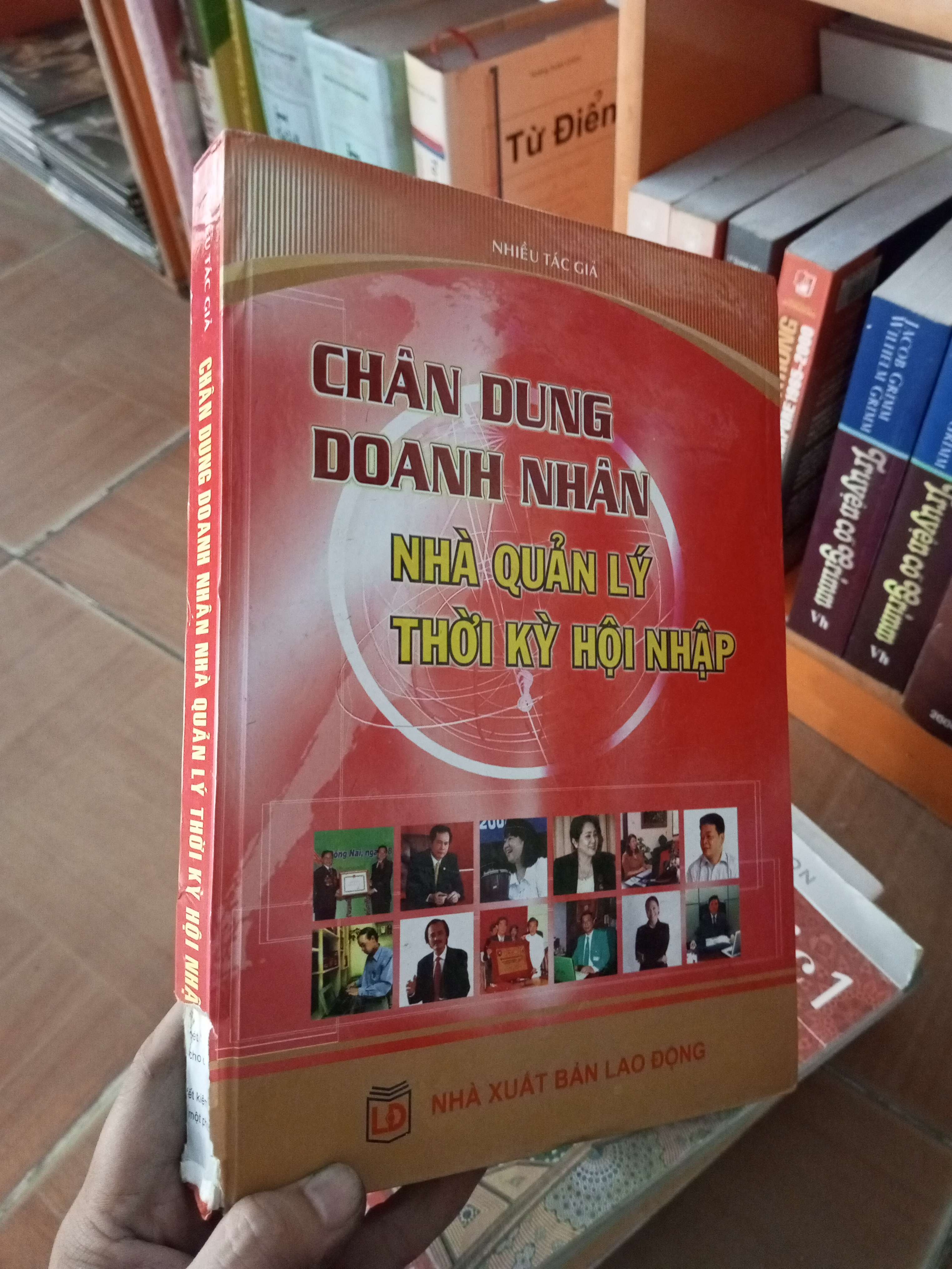 Chân dung doanh nhân nhà quản lý thời kỳ hội nhập 2008 VAVO-A0