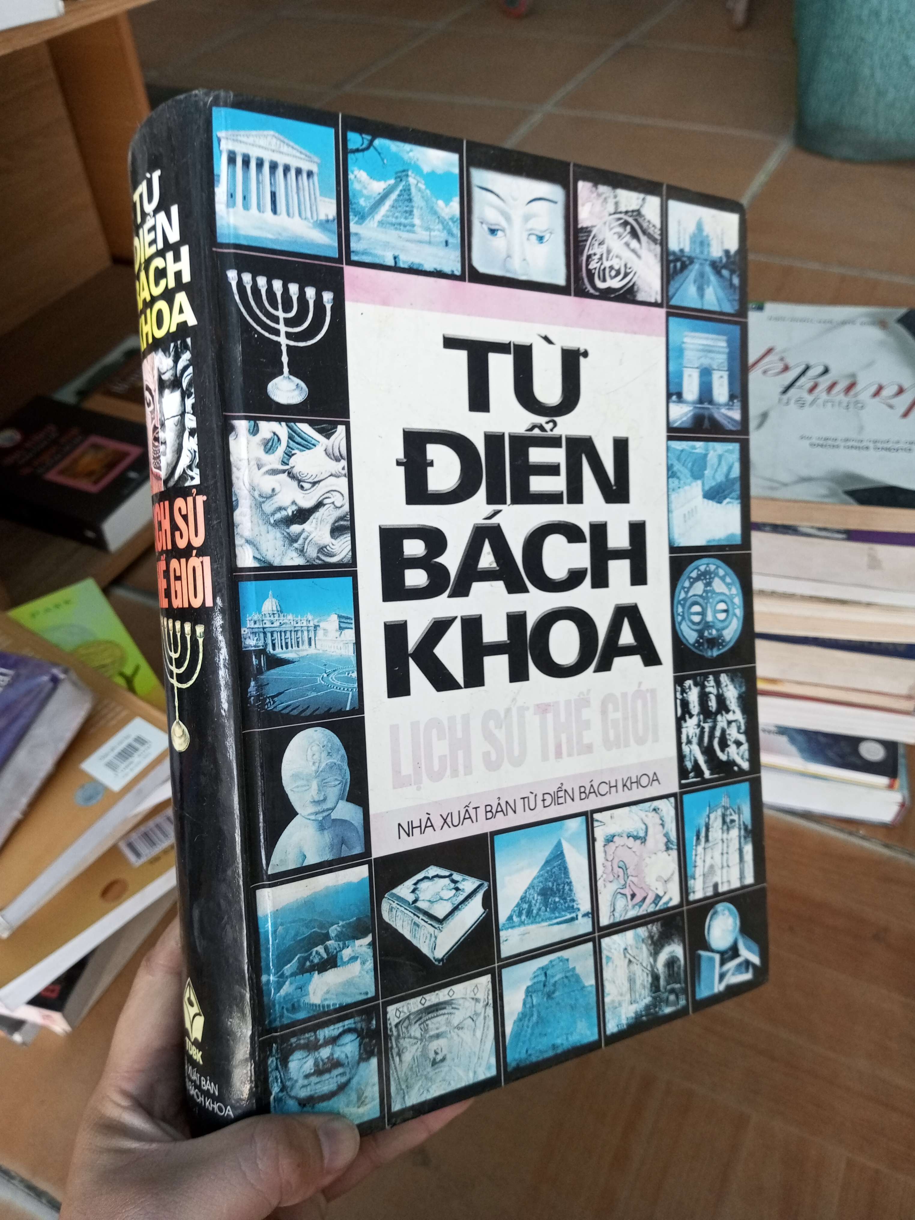 Từ điển bách khoa lịch sử thế giới 2011 VAVO-A2