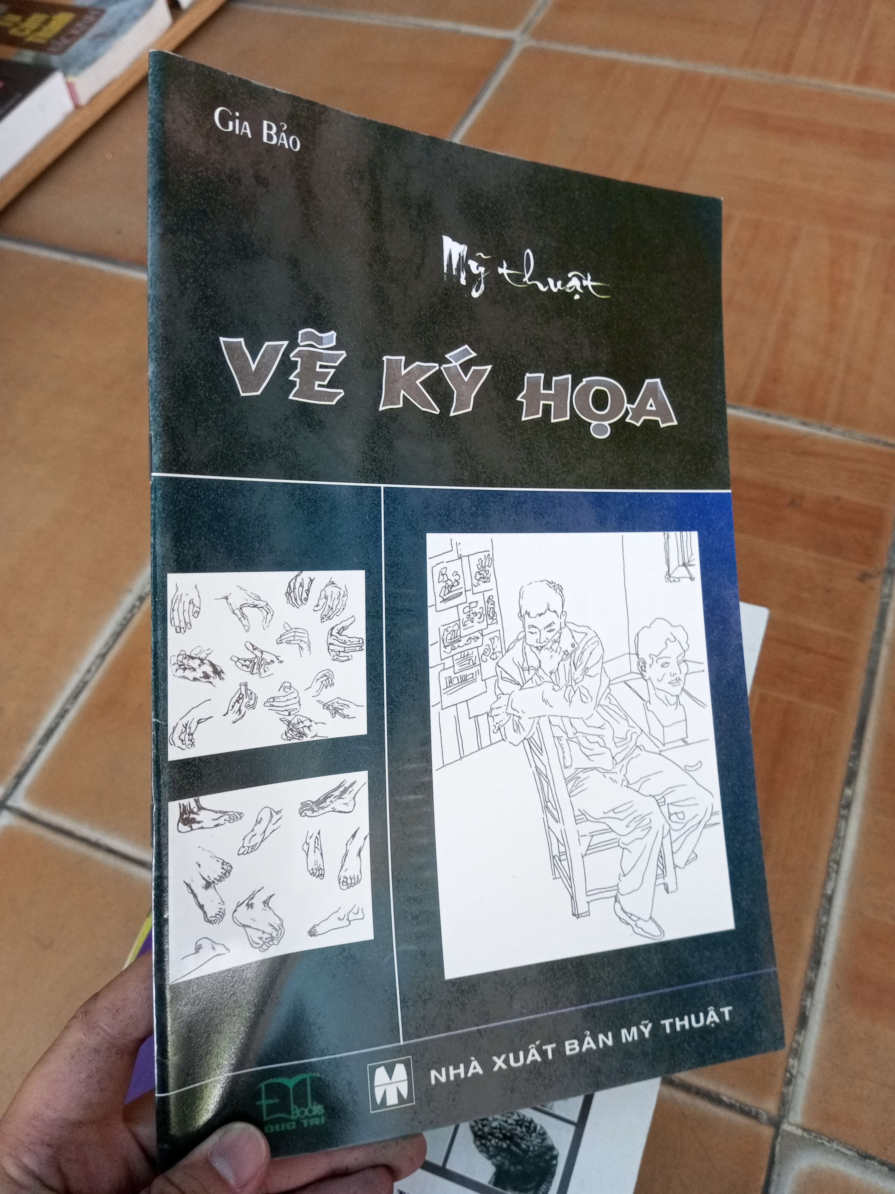 Mỹ thuật vẽ ký hoạ - Gia Bảo 2013 VAVO-A2