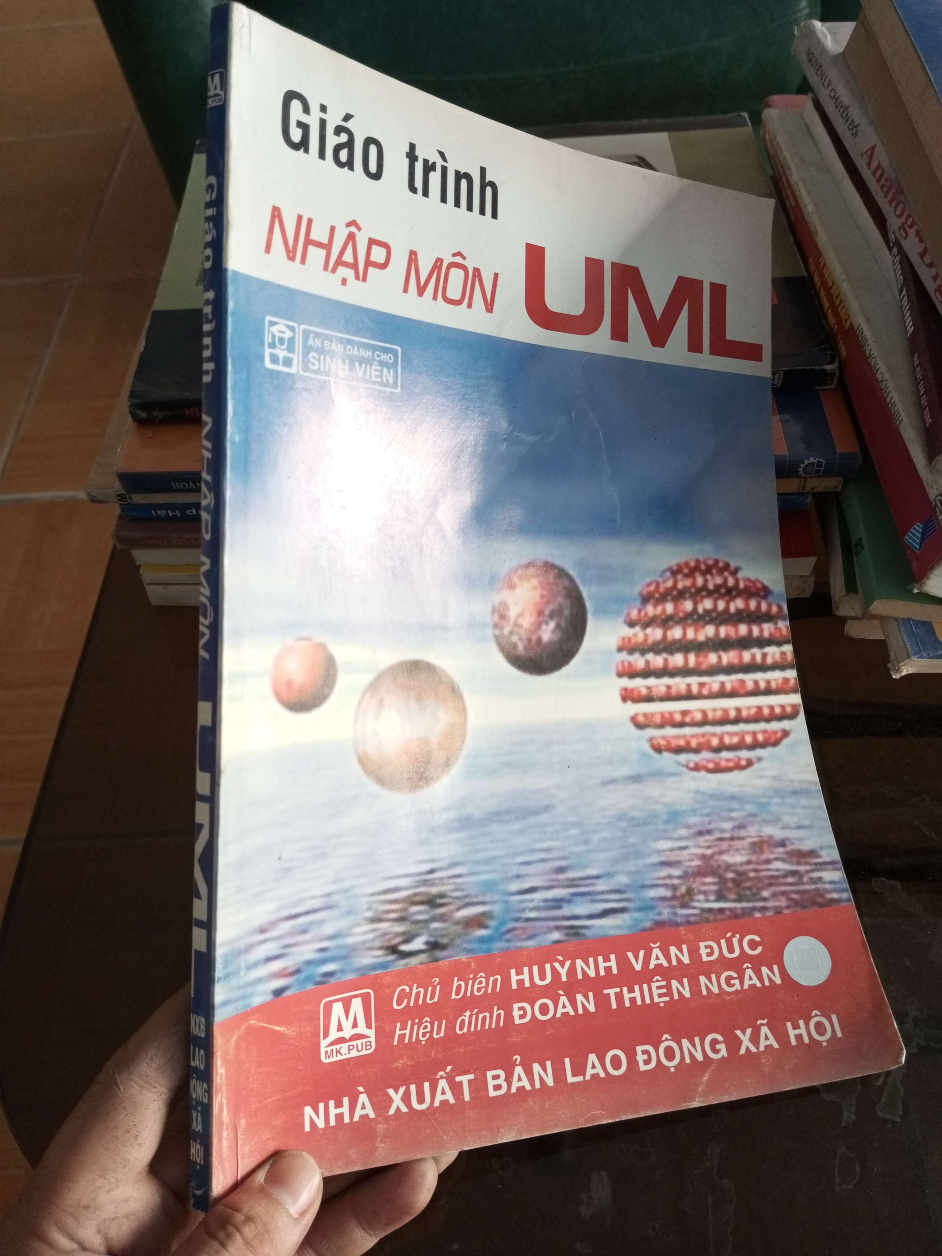 Giáo trình nhập môn uml - Văn Đức 2006 VAVO-A2