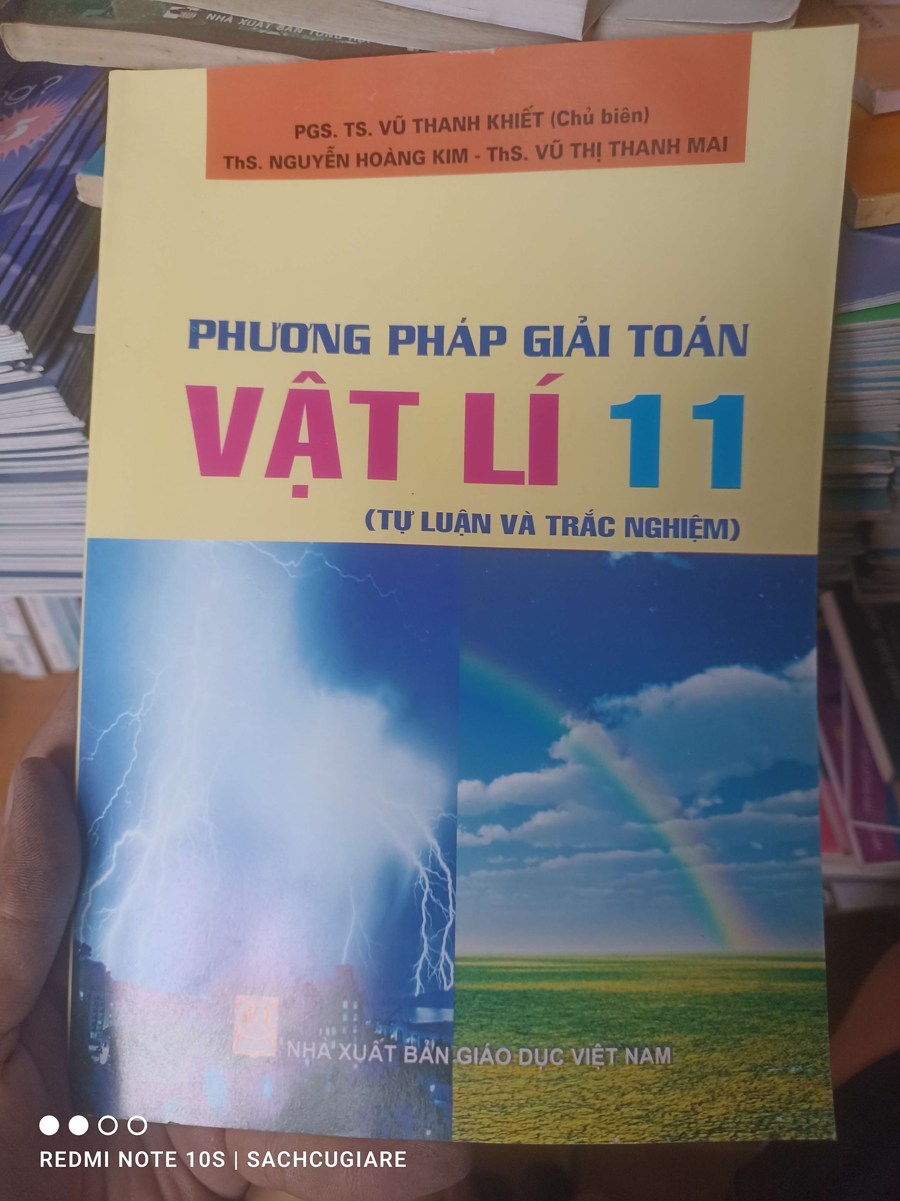 Phương Pháp Giải Toán Vật Lí 11 (Tự Luận Và Trắc Nghiệm) - Vũ Thanh Khiết, Nguyễn Hoàng Kim, Vũ Thị Thanh Mai 2014 VAVO-AK2ST2