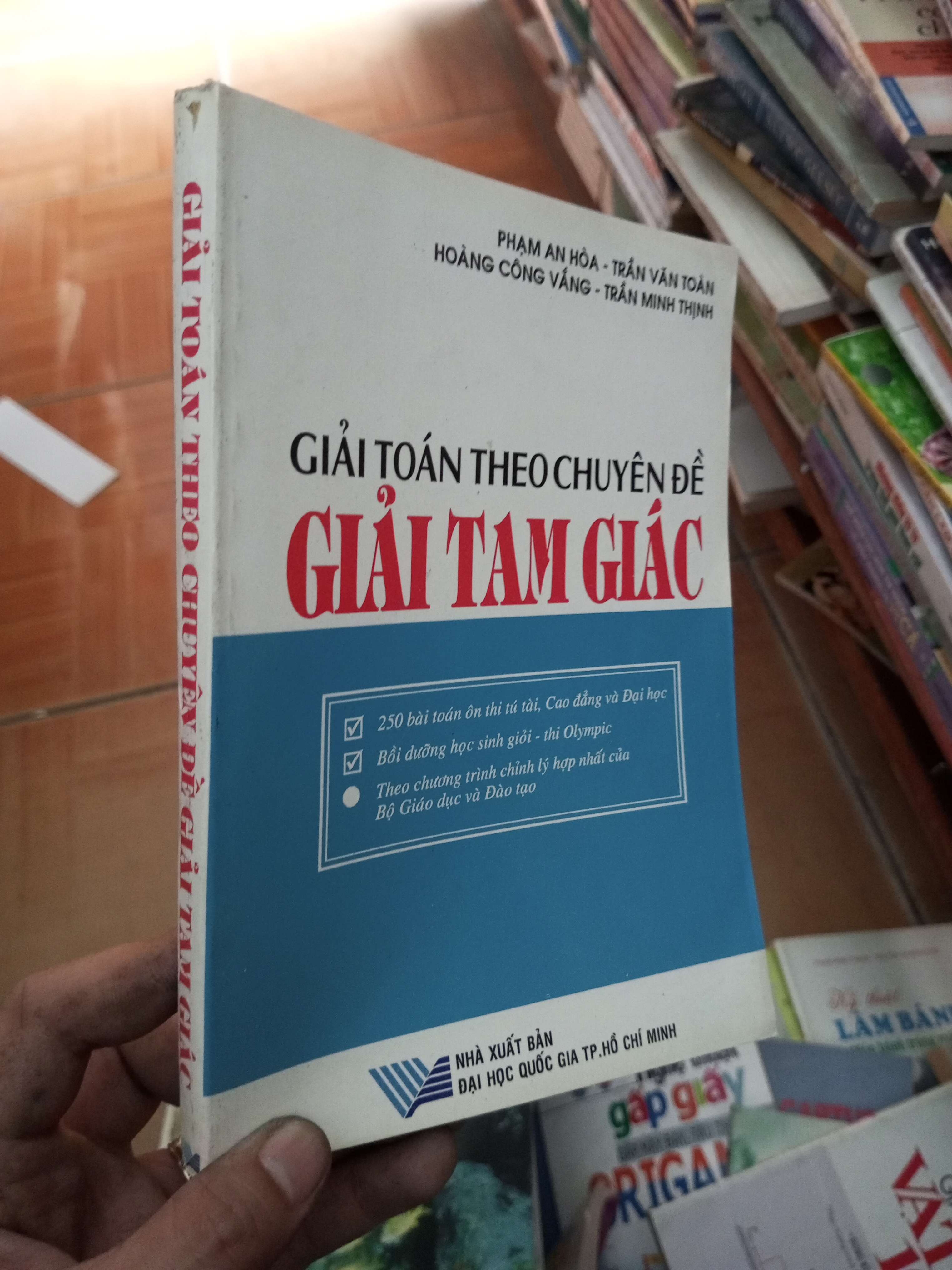 Giải toán theo chuyên đề giải tam giác - An Hoà 2002 VAVO-AK18