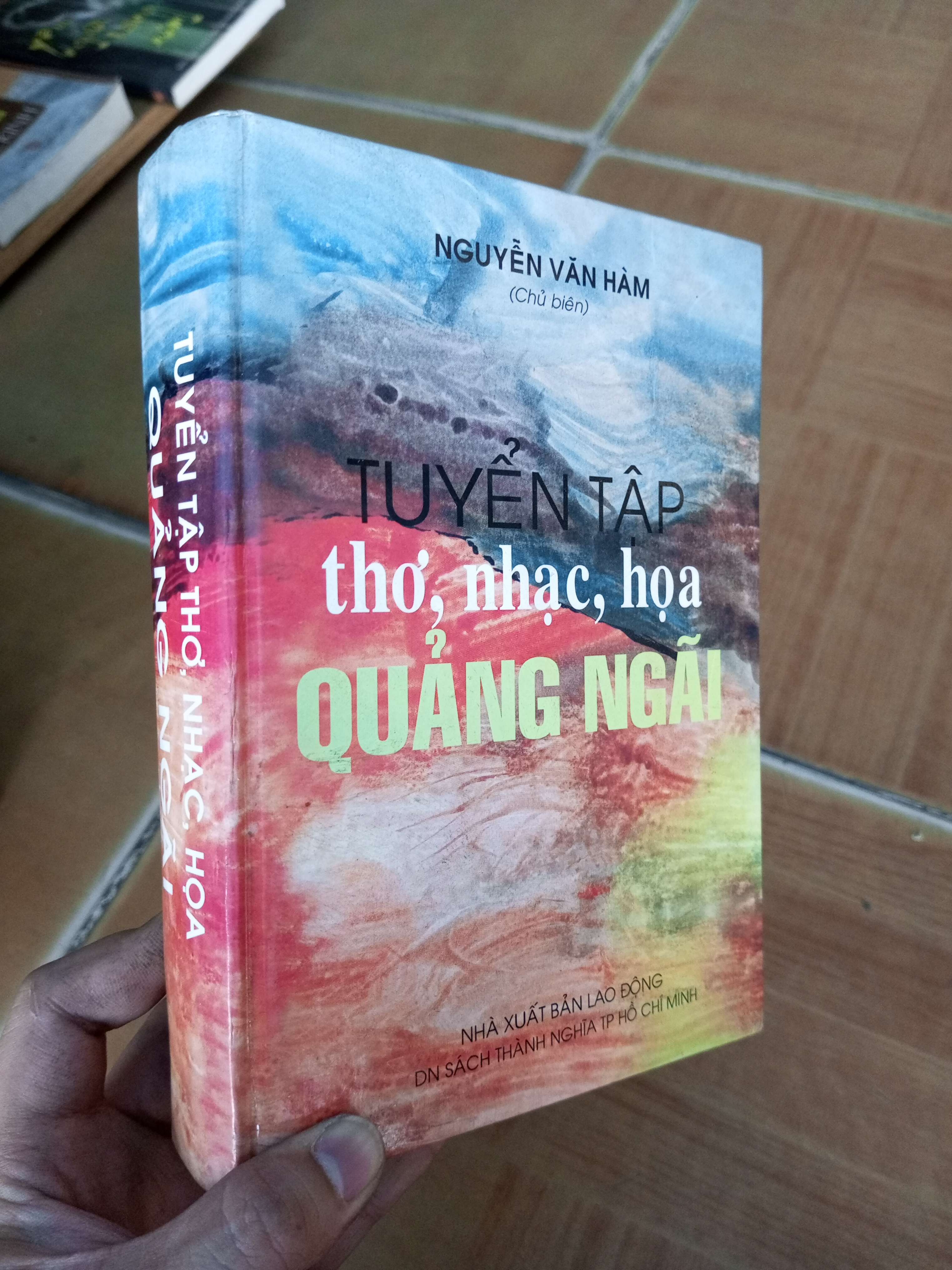 Tuyển tập thơ nhạc hoạ Quảng Ngãi - Văn Hàm 2006 VAVO-A2