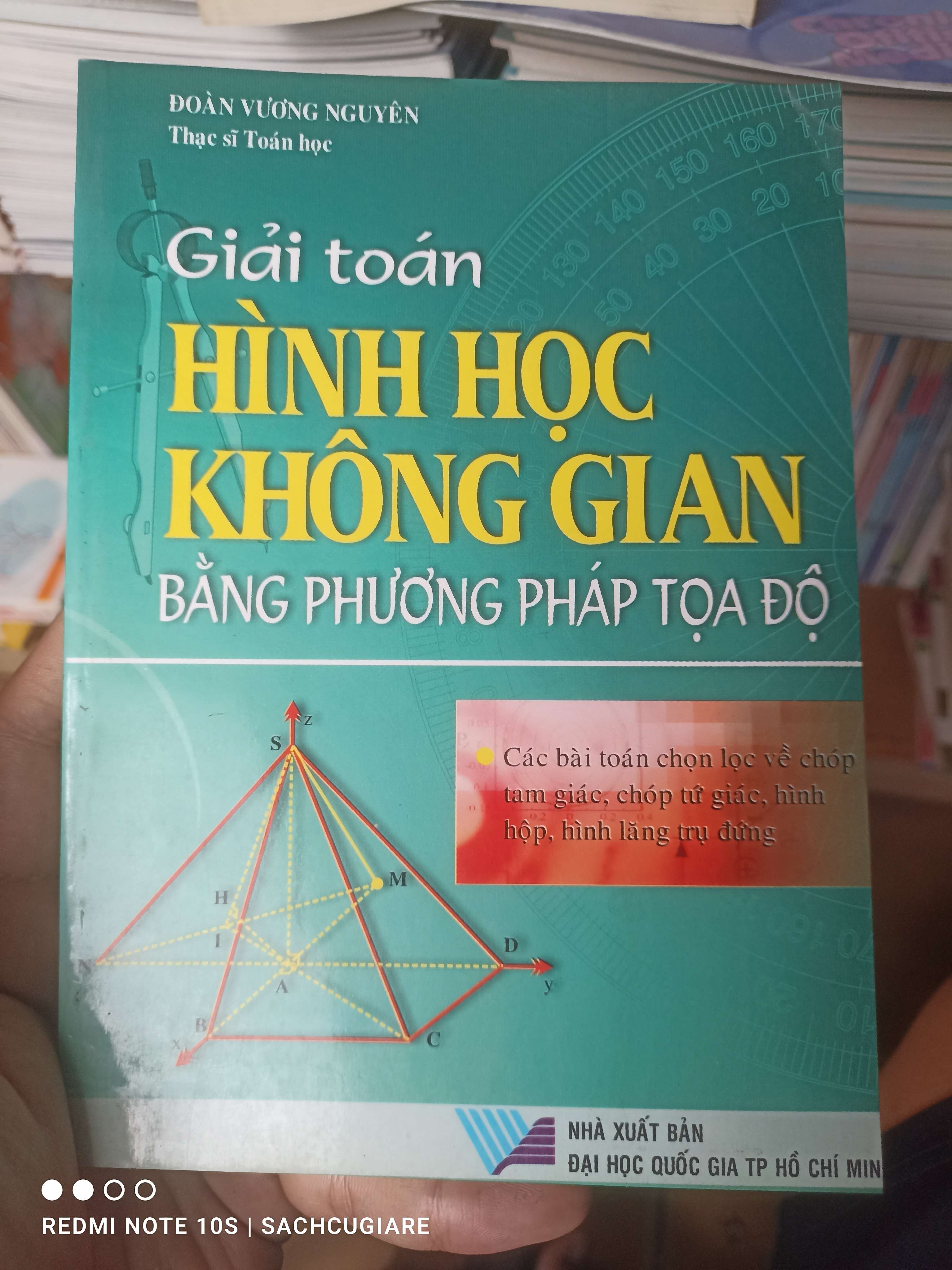 Giải Toán Hình Học Không Gian Bằng Phương Pháp Tọa Độ - Đoàn Vương Nguyên 2004 VAVO-AK2T4