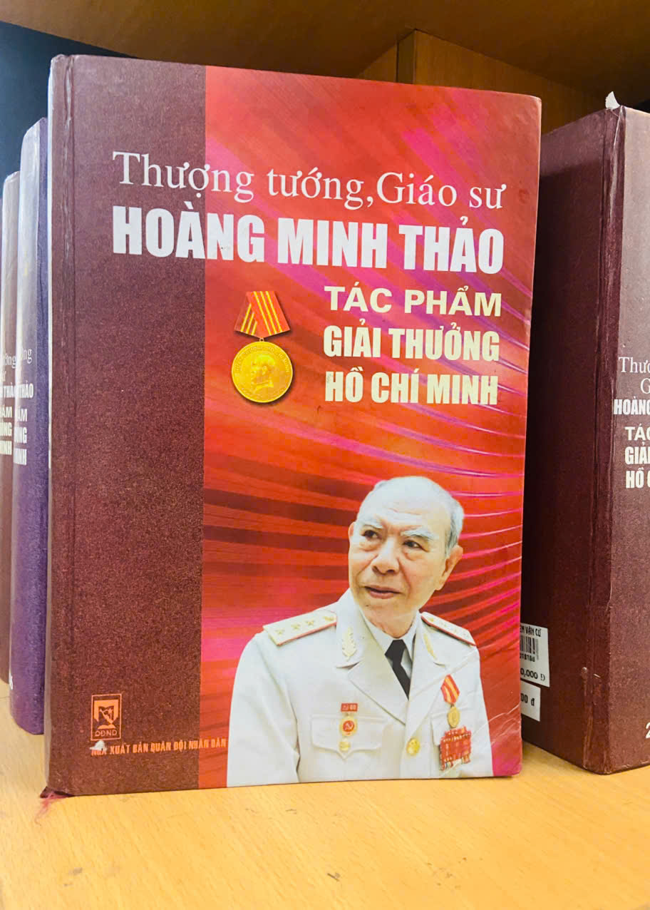 Thượng tướng, Giáo sư Hoàng Minh Thảo: tác phẩm giải thưởng Hồ Chí Minh VAVO-K2SD2-30