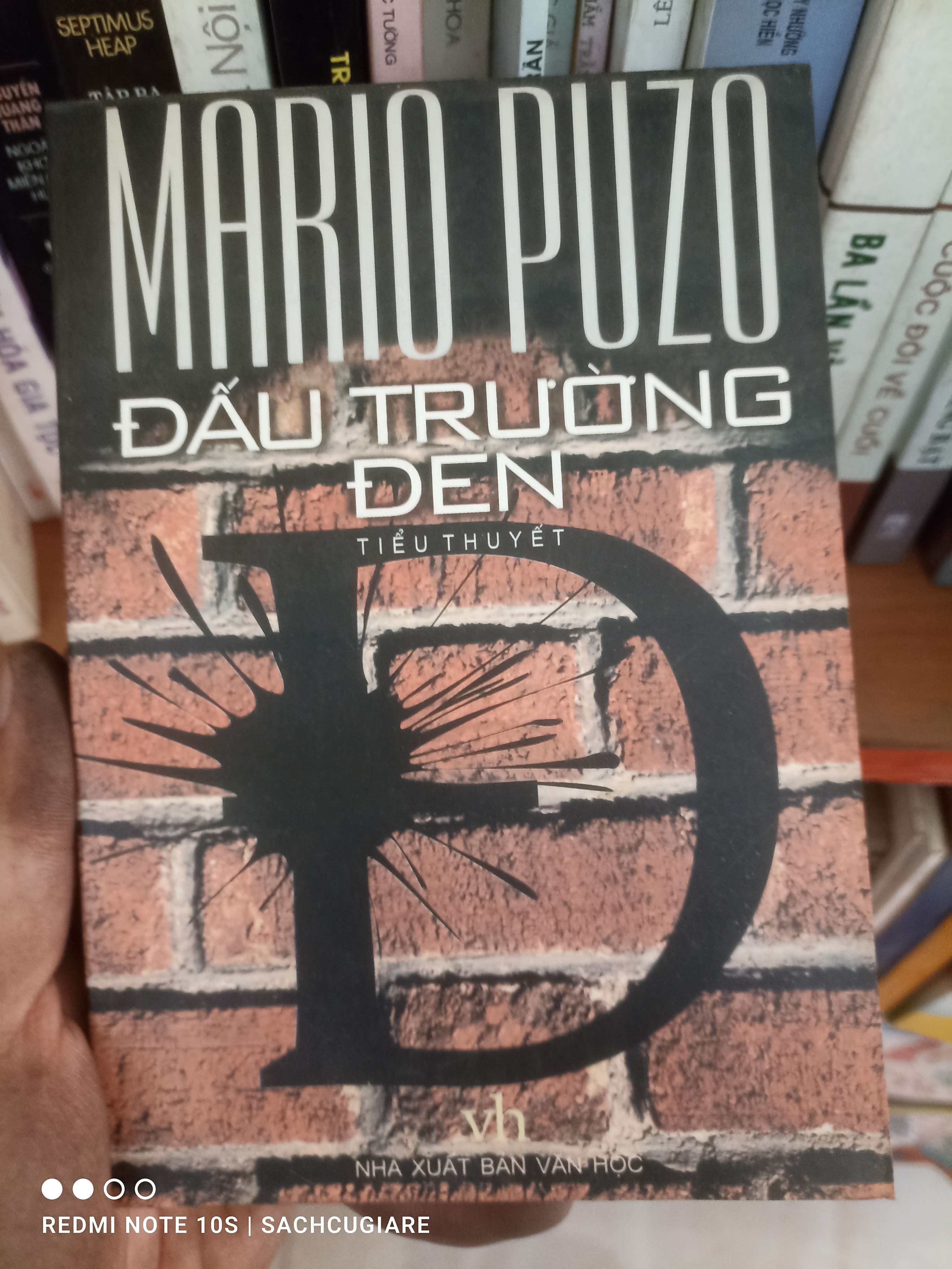 Đấu trường đen - Mario Puzo VAVO