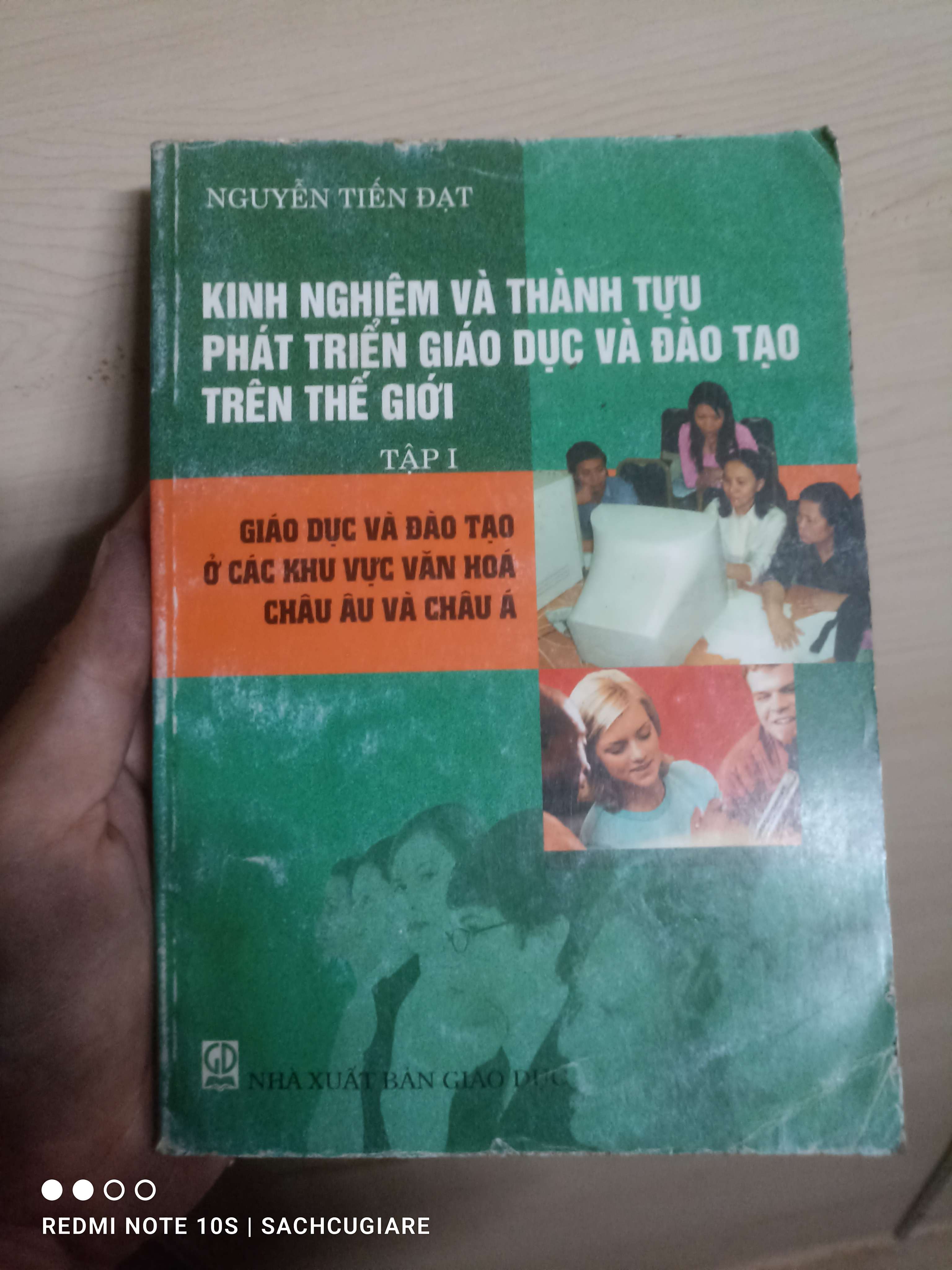 Kinh nghiệm và thành tựu phát triển giáo dục và đào tạo trên thế giới T1: Giáo dục và đào tạo ở các khu vực văn hóa Châu Âu và Châu Á VAVO-AXXX -