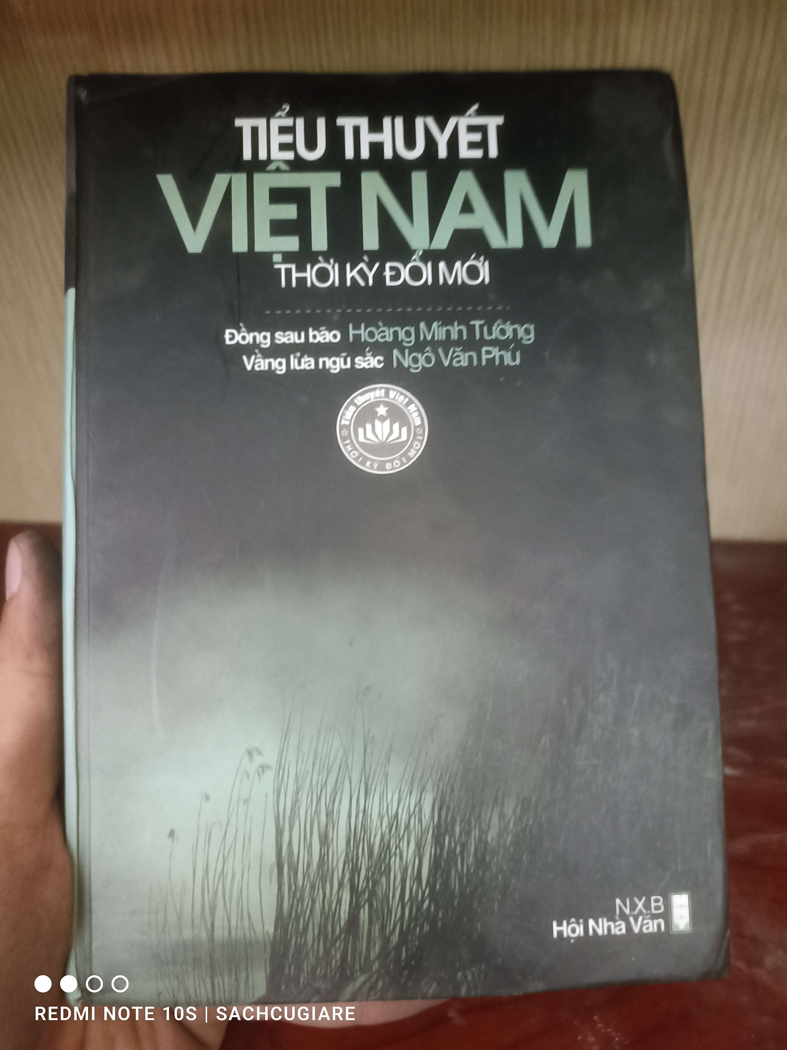 Đồng sau bão - Hoàng Minh Tường ; Vàng lửa ngũ sắc - Ngô Văn Phú VAVO