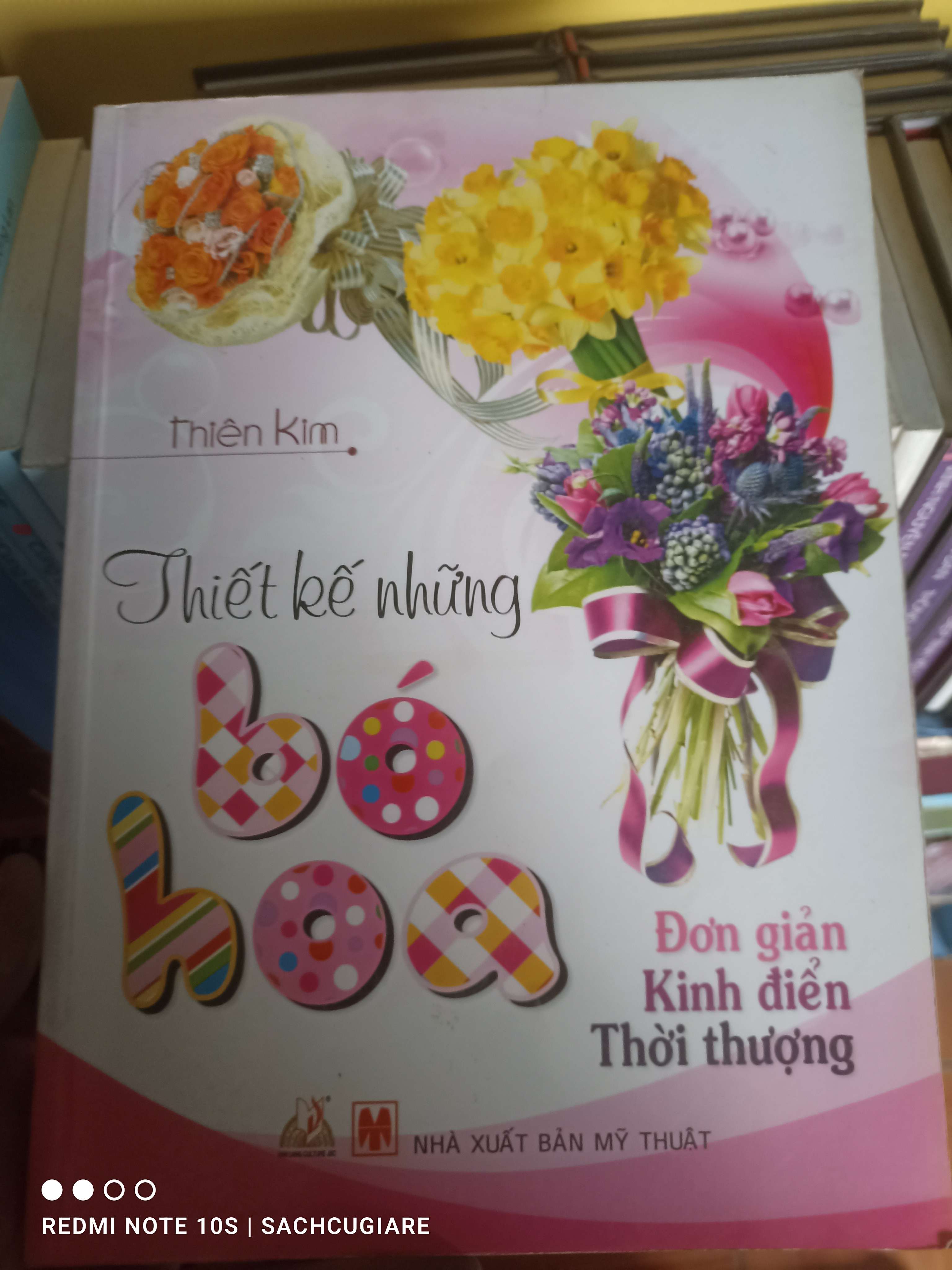 Thiết kế những bó hoa Đơn giản, Kinh điển, Thời thượng - Thiên Kim VAVO-K2SD2-2 -