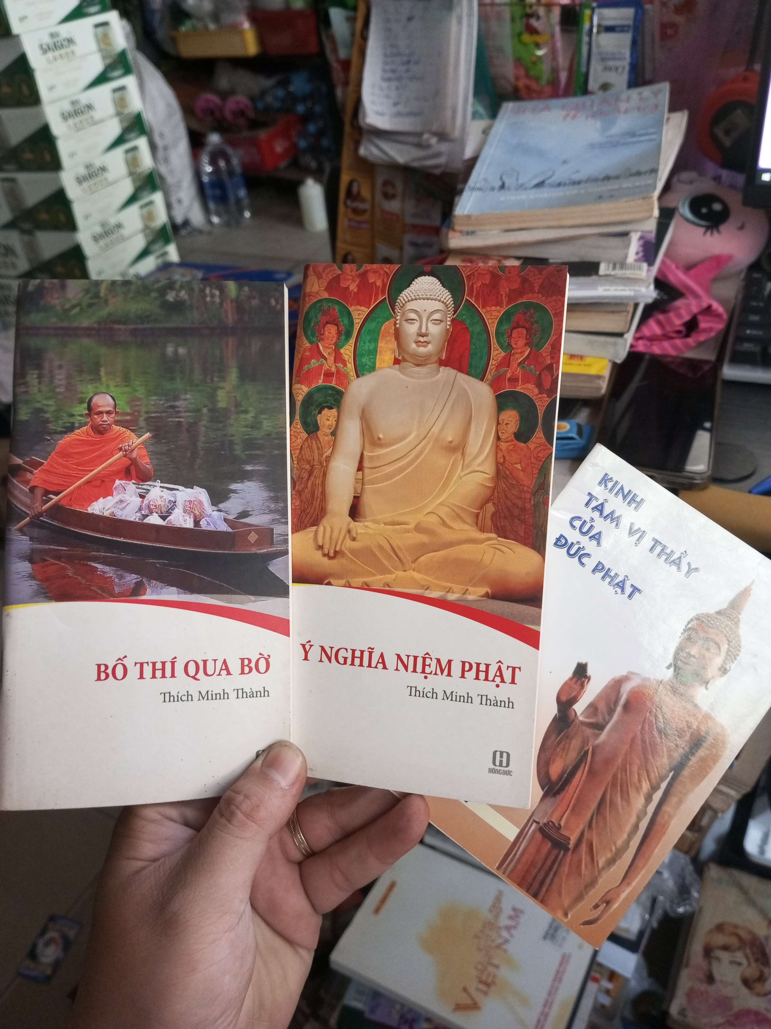 Bố Thí Qua Bờ - Ý Nghĩa Niệm Phật - Kinh Tám Vị Thầy Của Đức Phật - Thích Minh Thành mới 80% ố Sách tôn giáo - tâm linh HCM1004