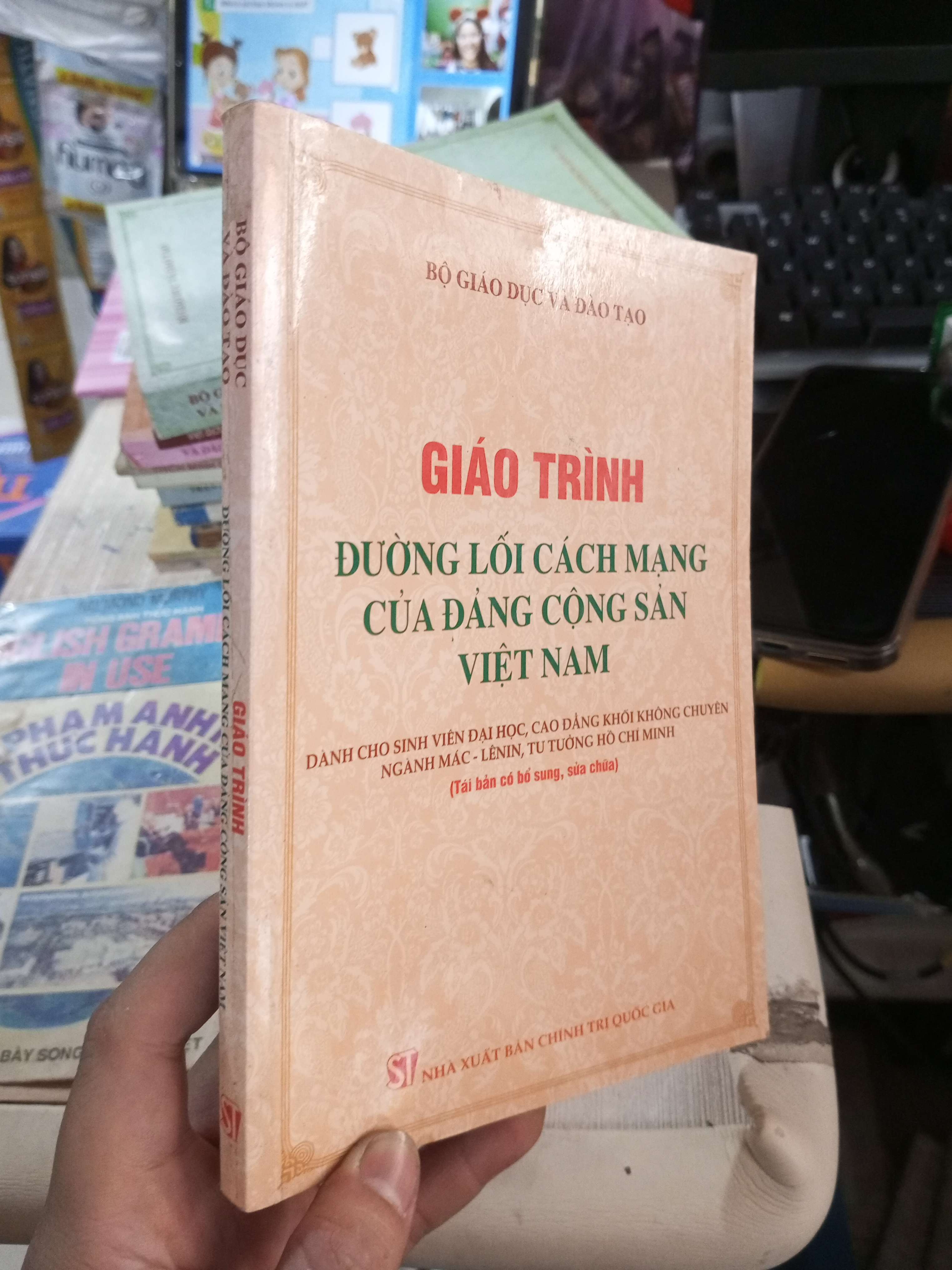 Giáo Trình Đường Lối Cách Mạng Của Đảng Cộng Sản Việt Nam 2015 mới 80% ố Giáo trình đại học - cao đẳng HCM1004