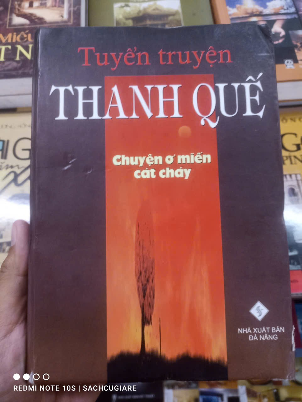 Chuyện ở miền cát cháy - Thanh Quế Văn học Việt Nam VAVO1004