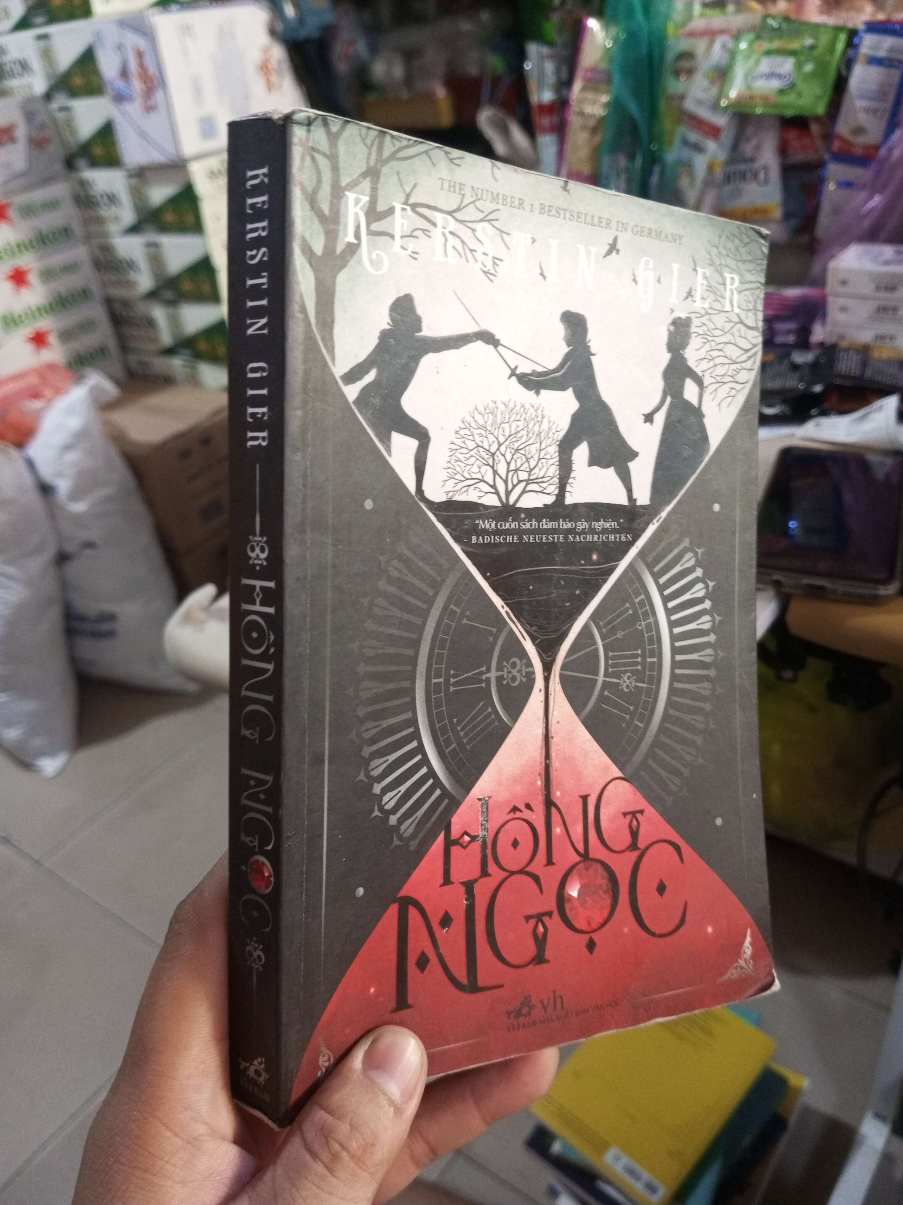Hồng Ngọc - Kerstin Gier 2014 mới 80% bẩn ố nhẹ Tiểu Thuyết HCM1004 (NSX)